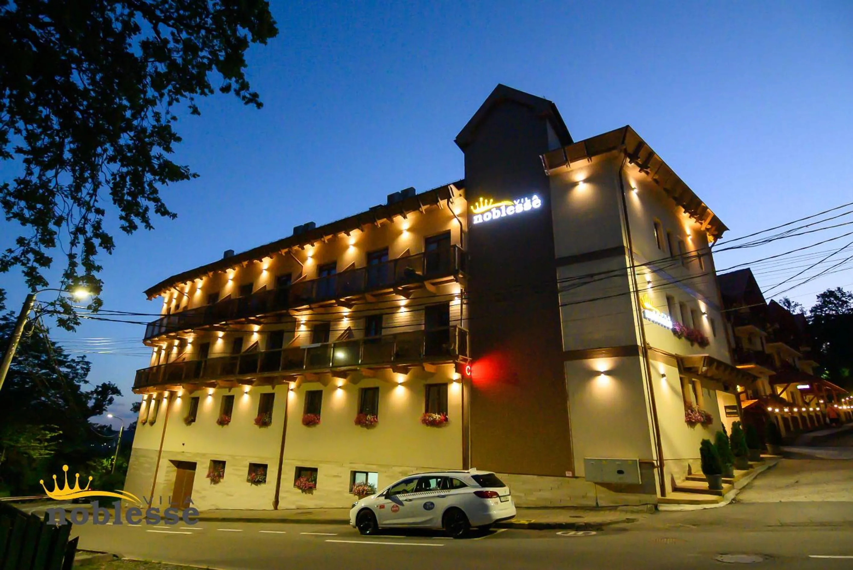 Property building in Vila Noblesse