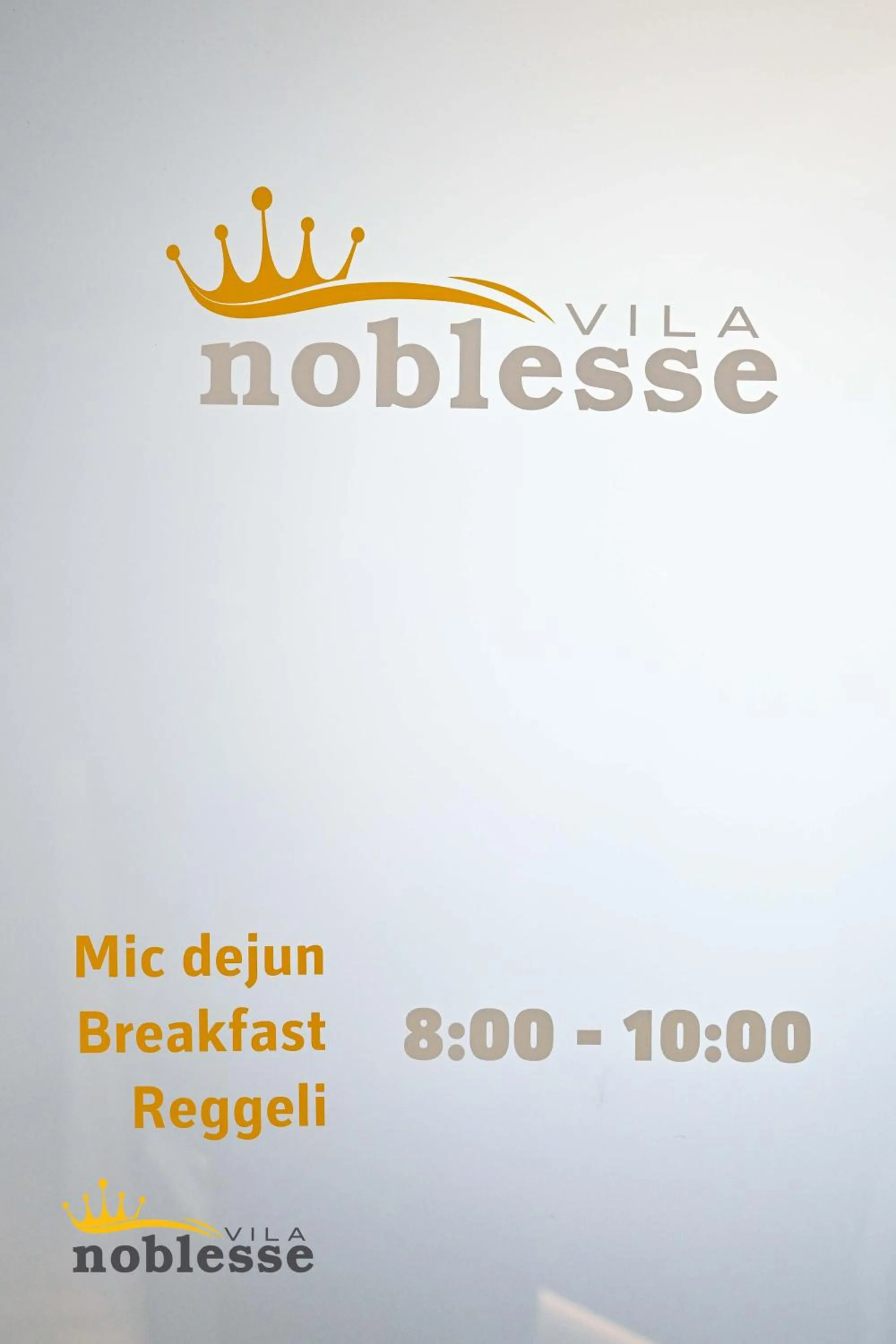 Breakfast in Vila Noblesse