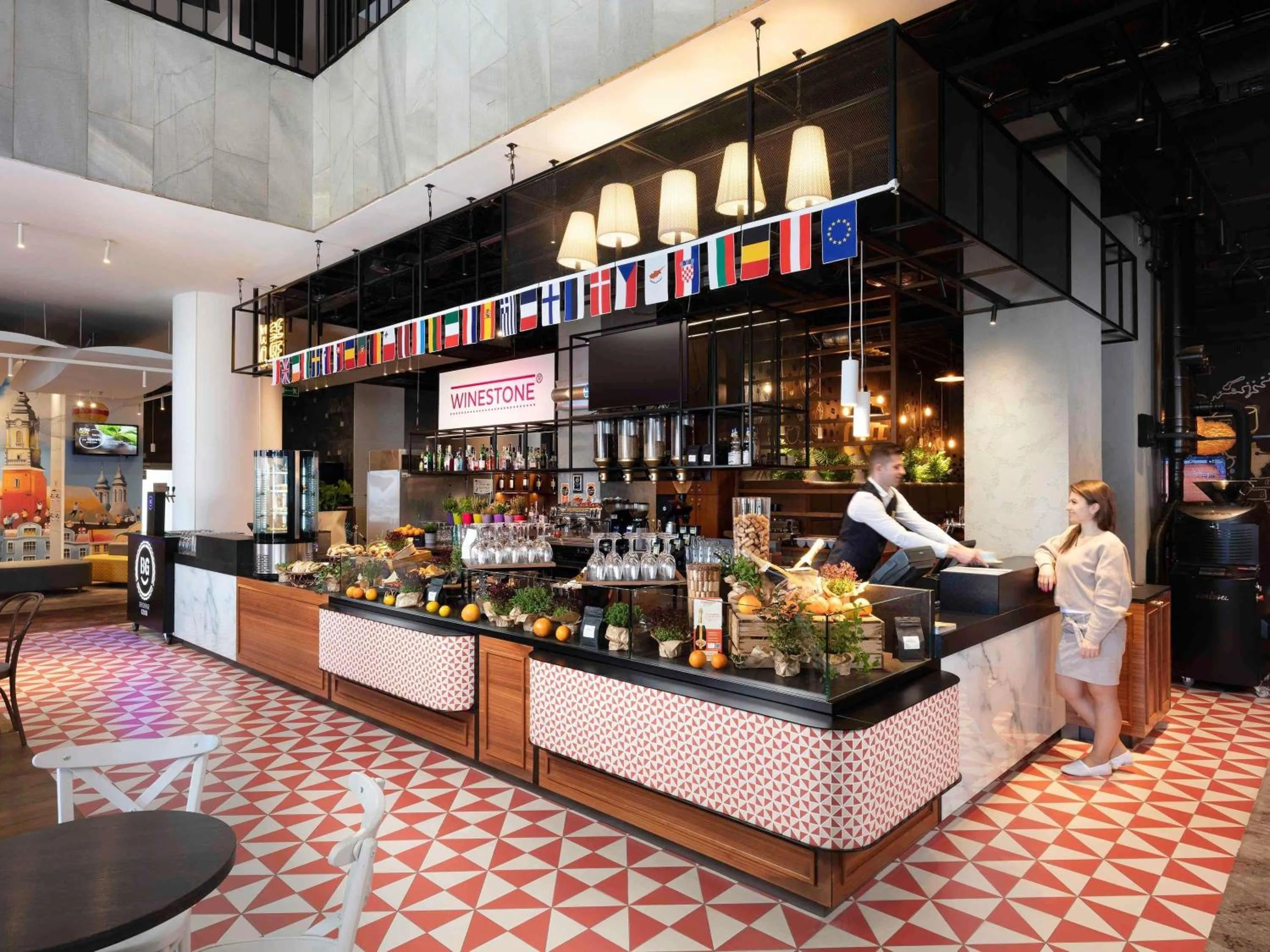 Restaurant/places to eat in Novotel Poznan Centrum