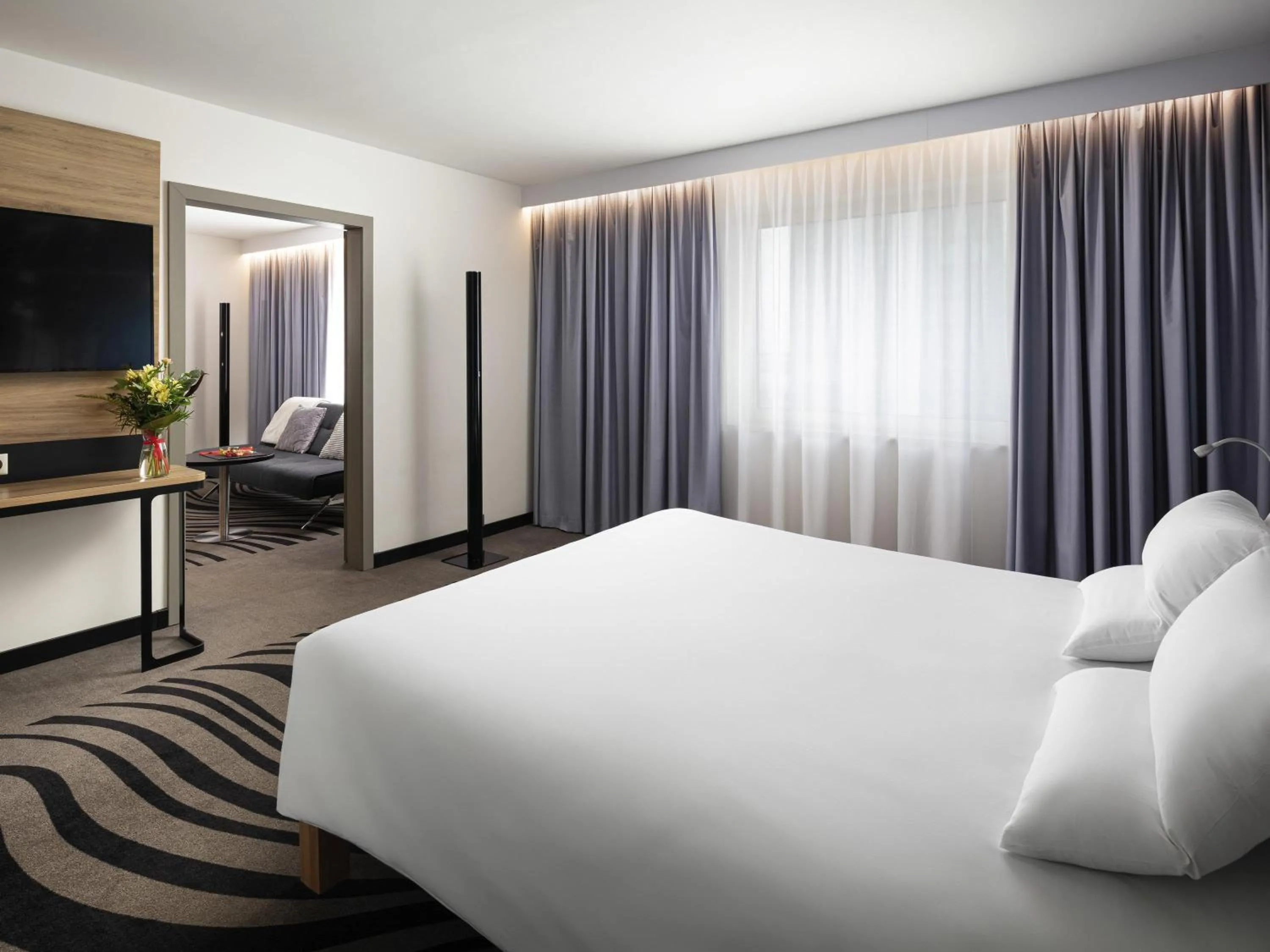 Bedroom, Bed in Novotel Poznan Centrum