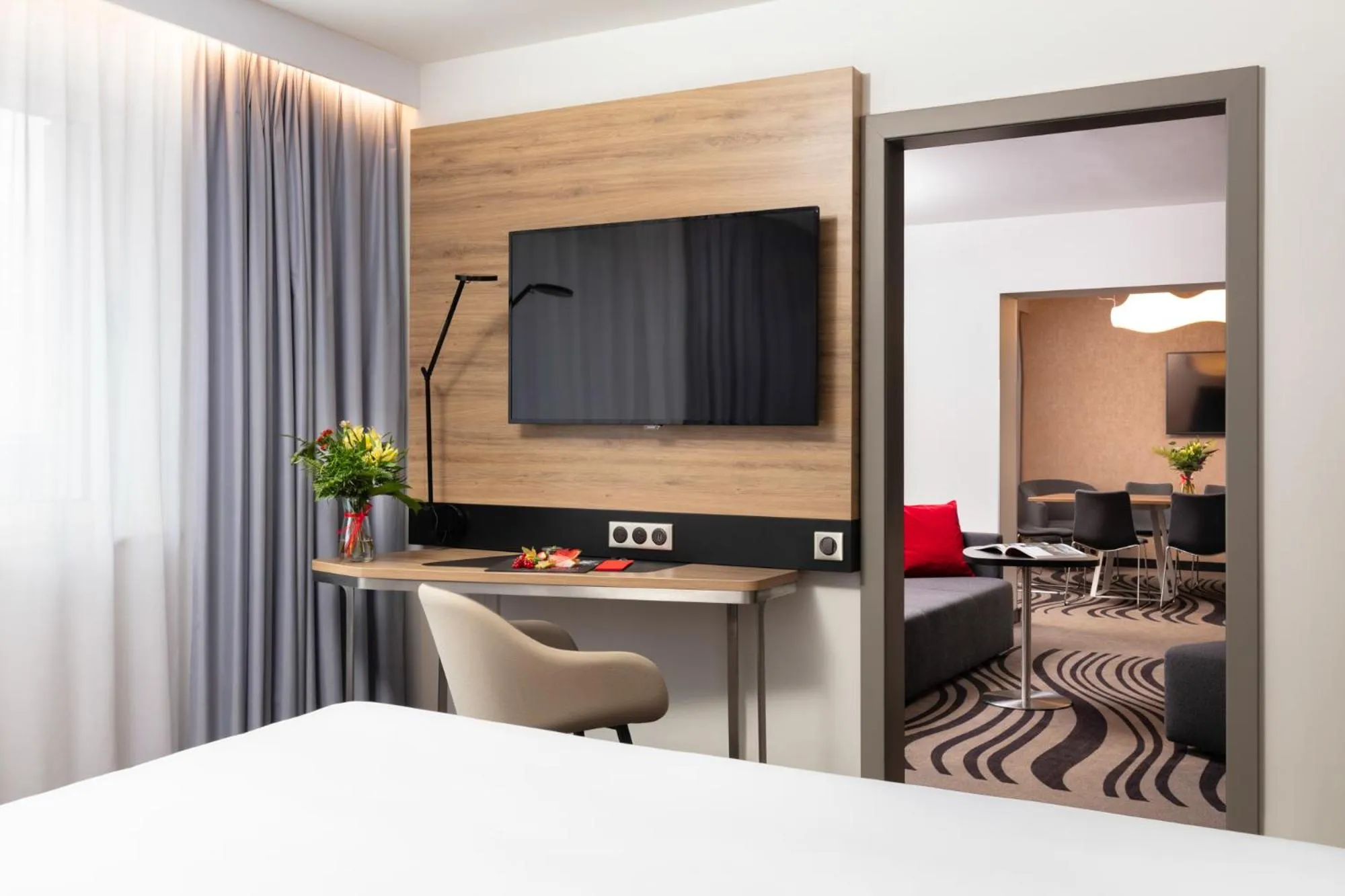 Bed in Novotel Poznan Centrum