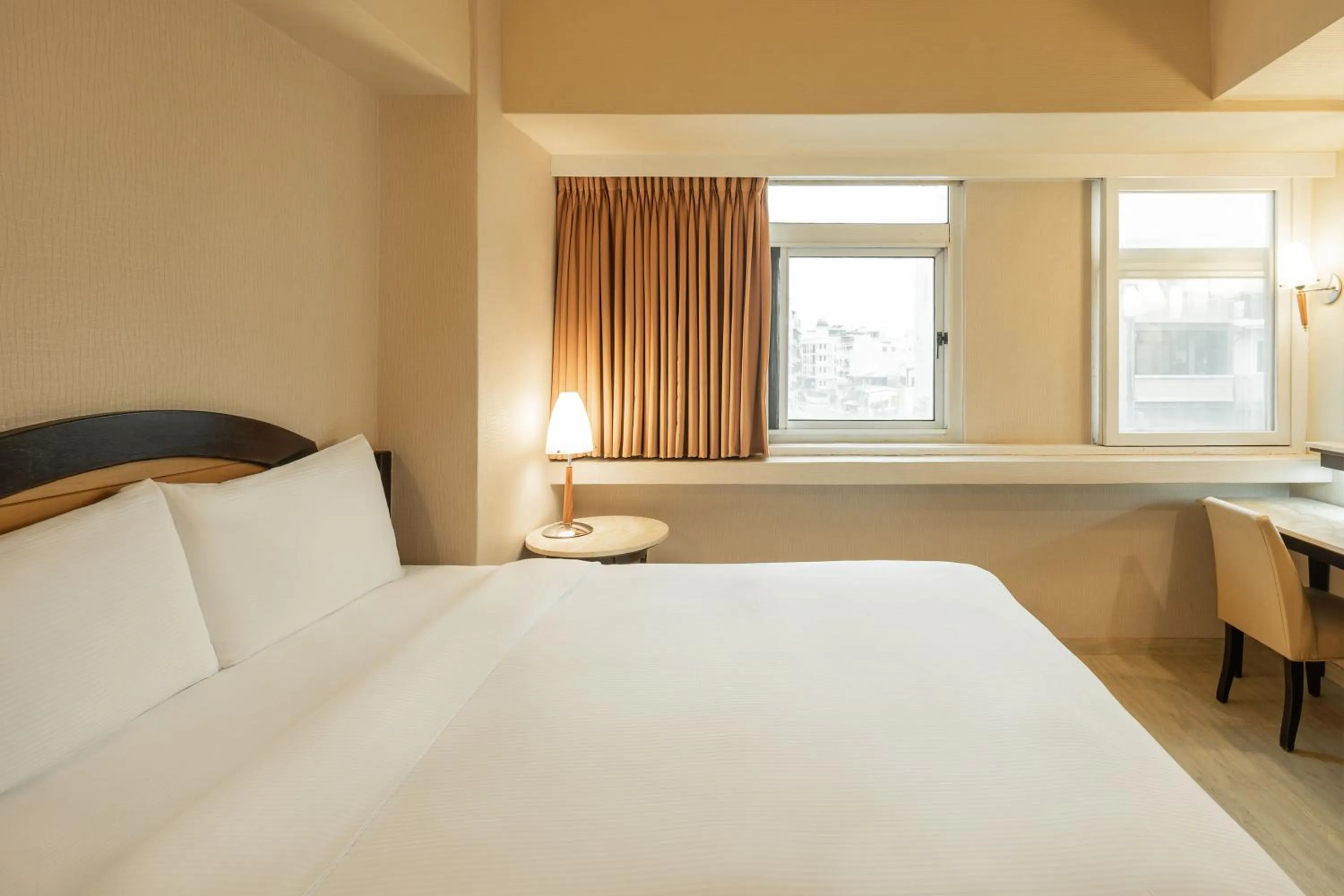 Bedroom, Bed in Kindness Hotel - Weiwuying Branch