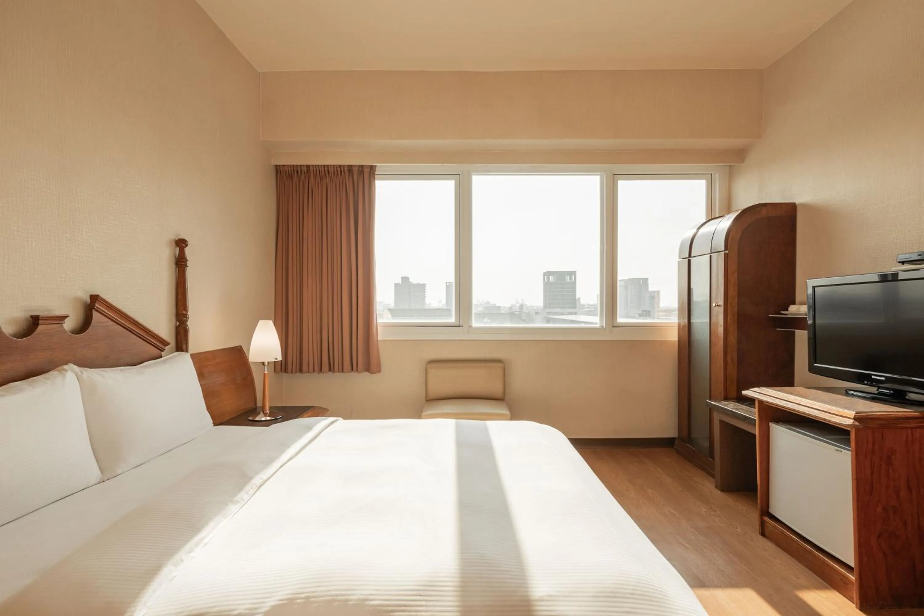 Bedroom, Bed in Kindness Hotel - Wu Jia