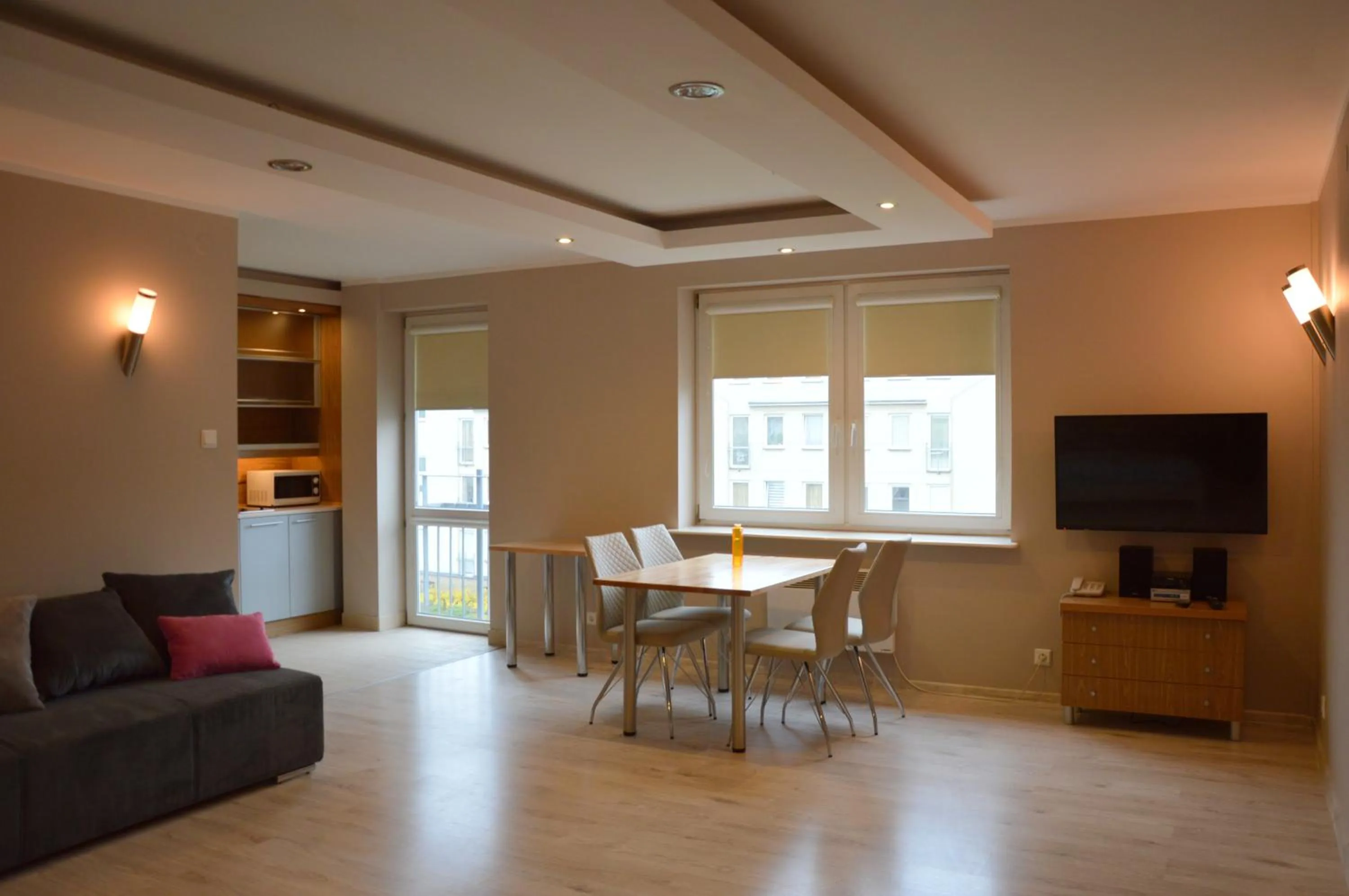 TV and multimedia in Warsaw Apartments Magnolie
