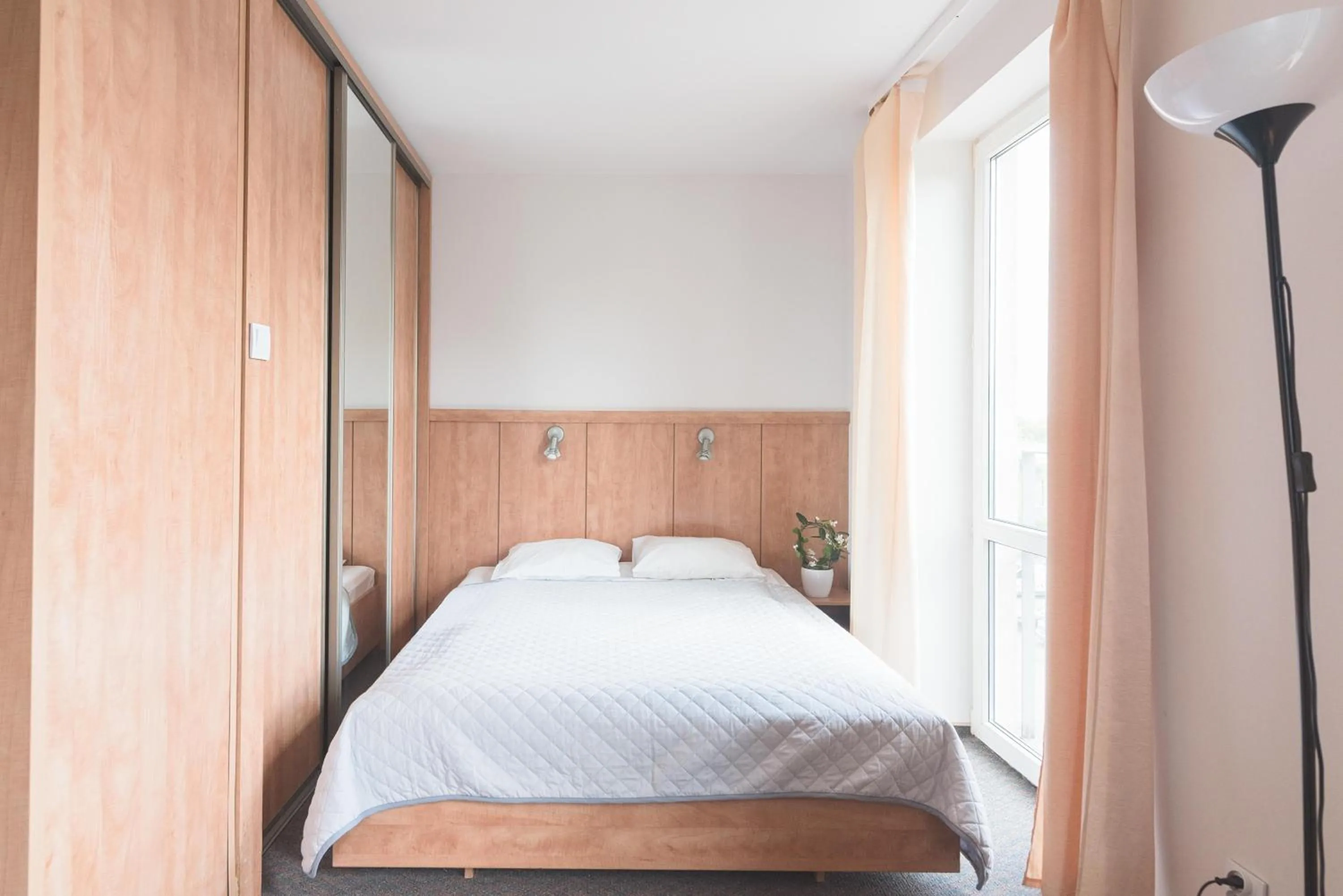 Photo of the whole room, Bed in Warsaw Apartments Magnolie