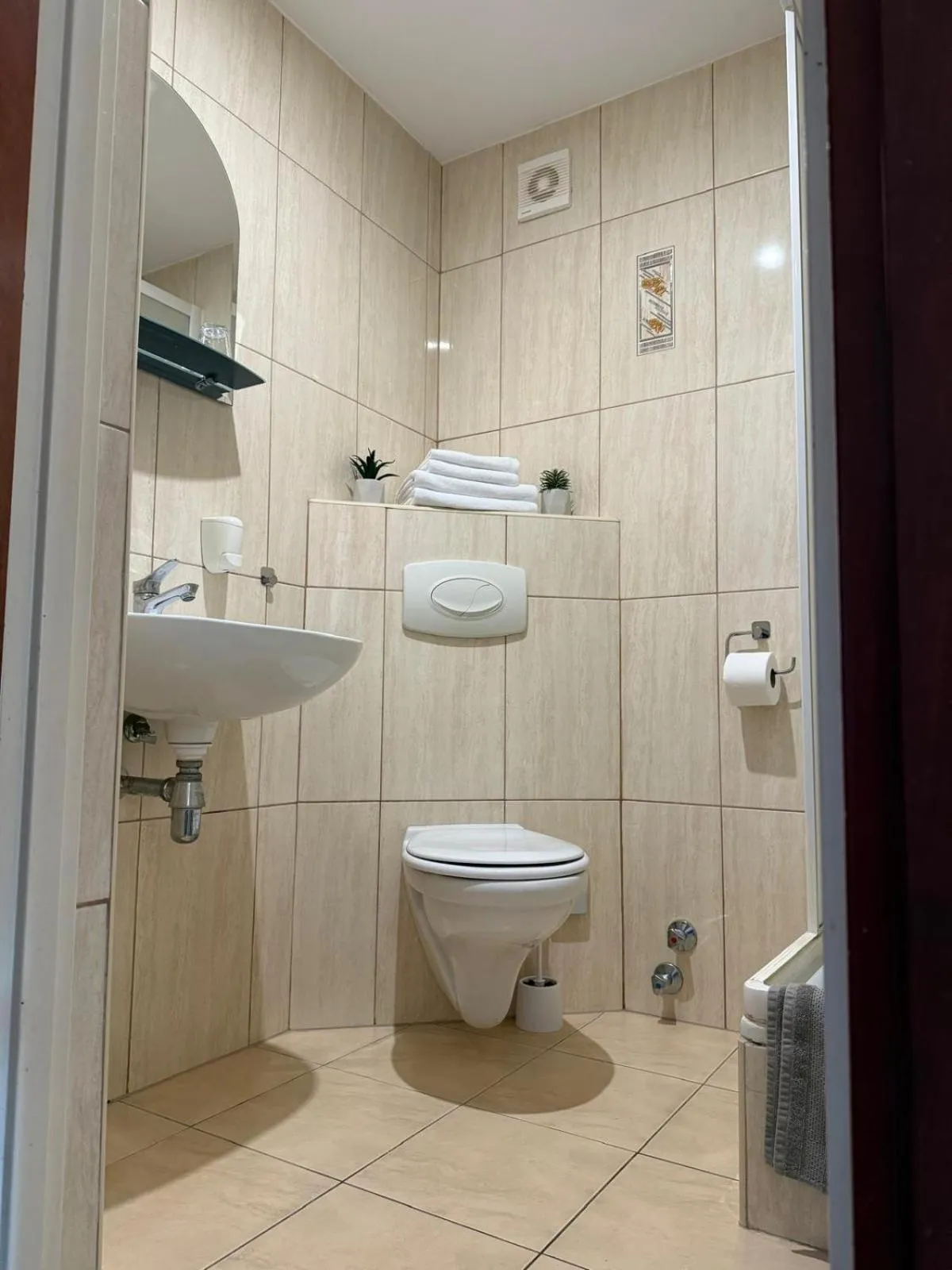 Shower in Hotel Kopernik