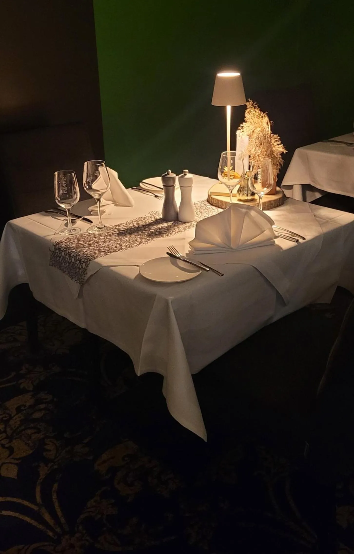 Restaurant/places to eat, Bed in Hotel Via Regia - VIAs-Hotels