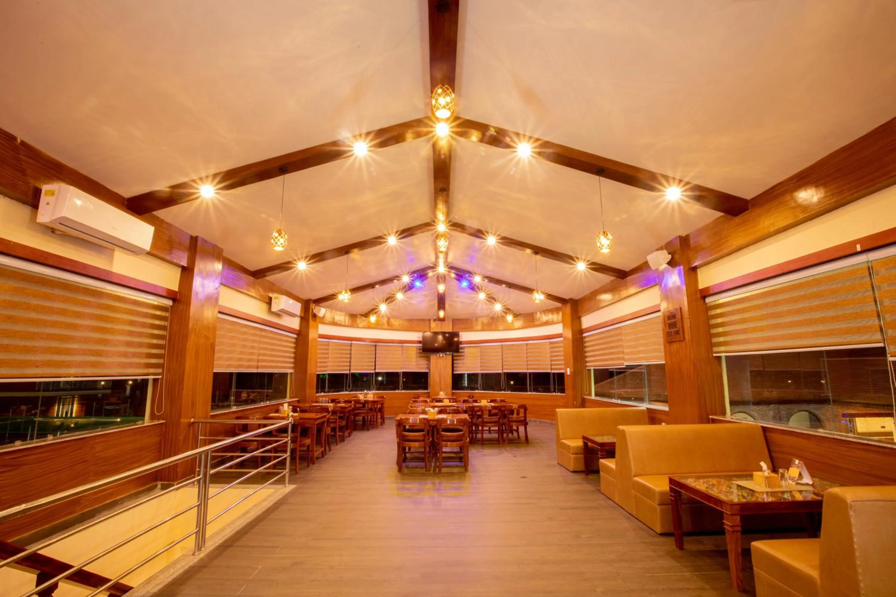 Restaurant/places to eat in Lumbini Green Resort