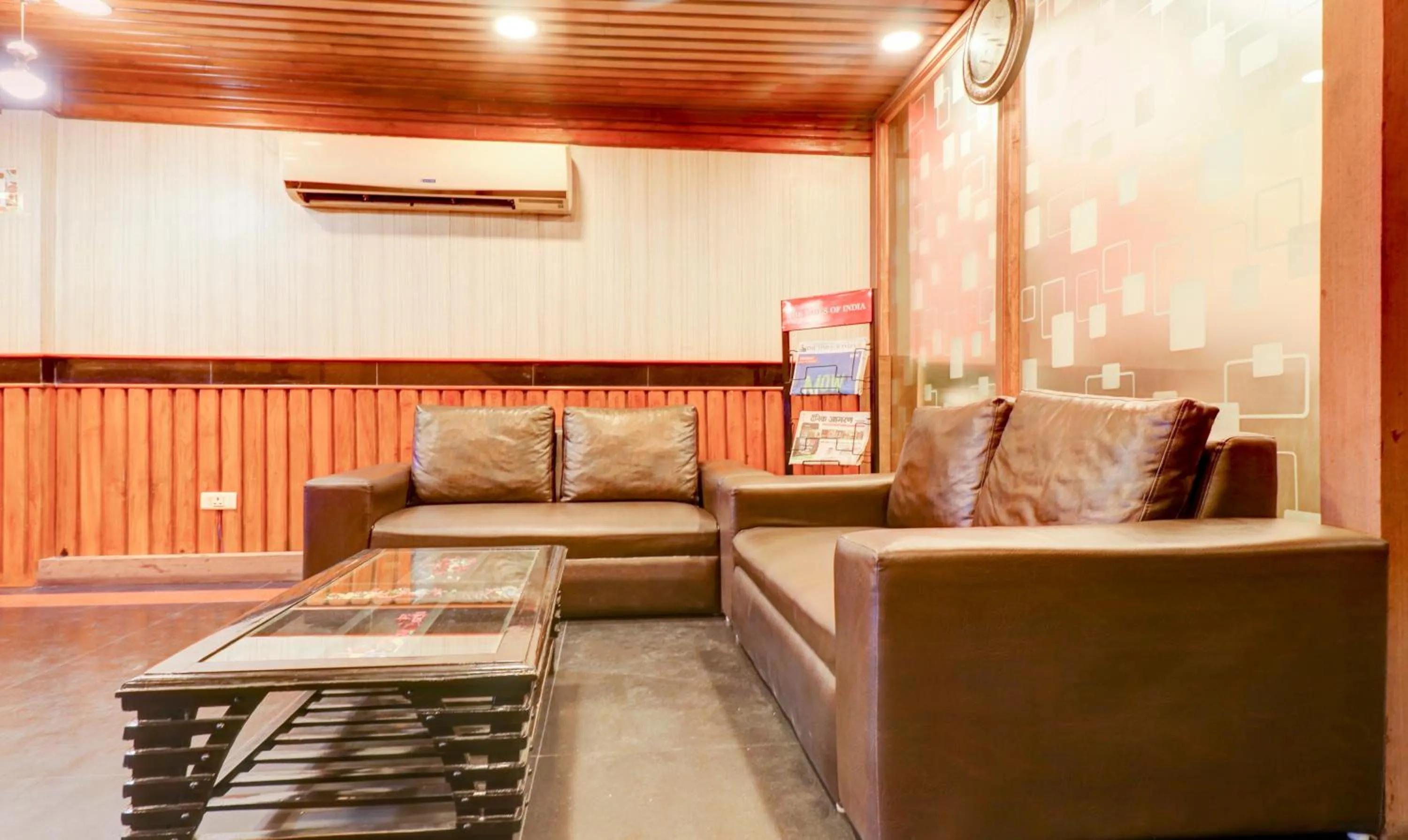 Seating area in Treebo Calista, Patel Nagar