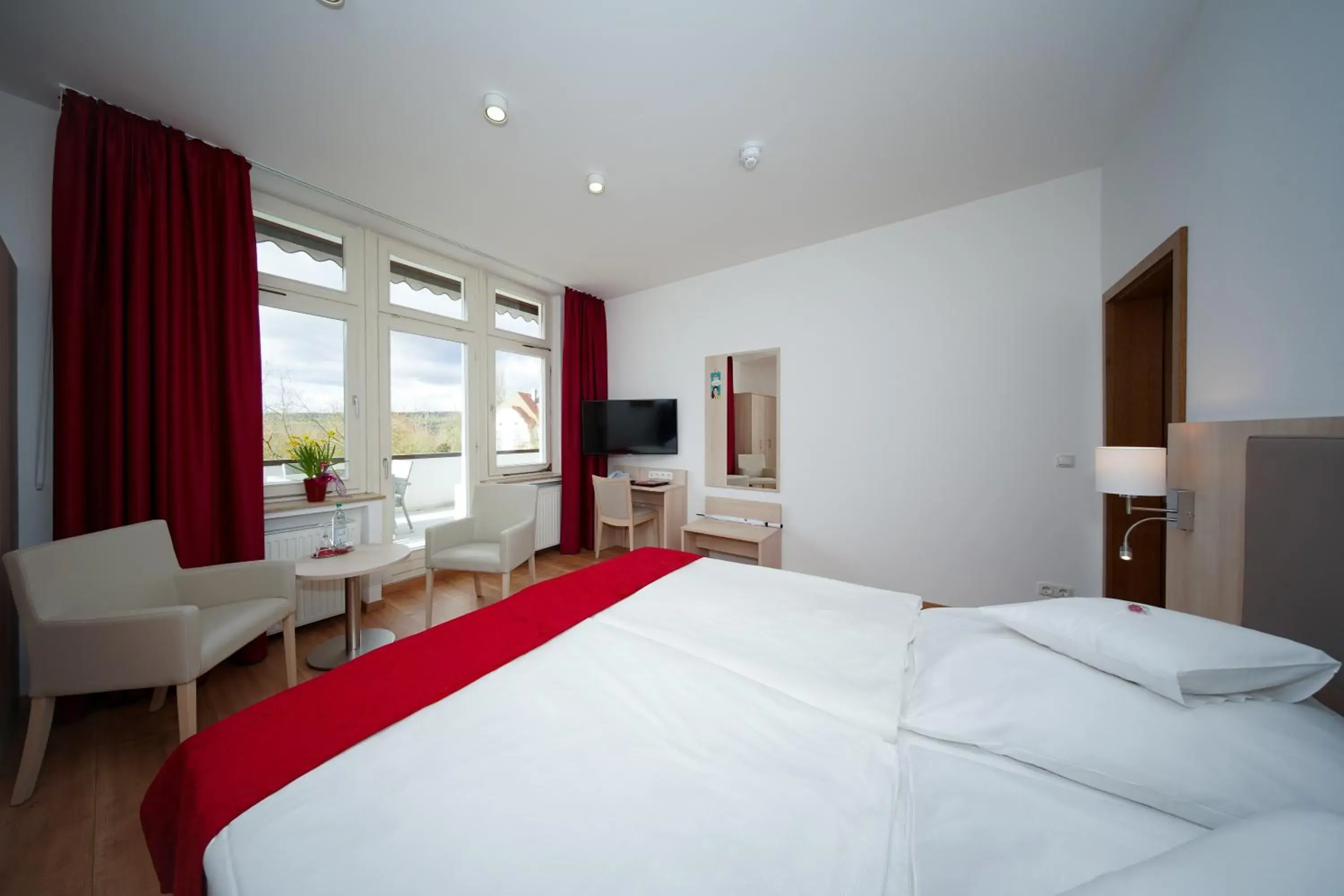 Comfort Double Room in Parkhotel Pyrmont Comfort Double Room in Parkhotel Pyrmont