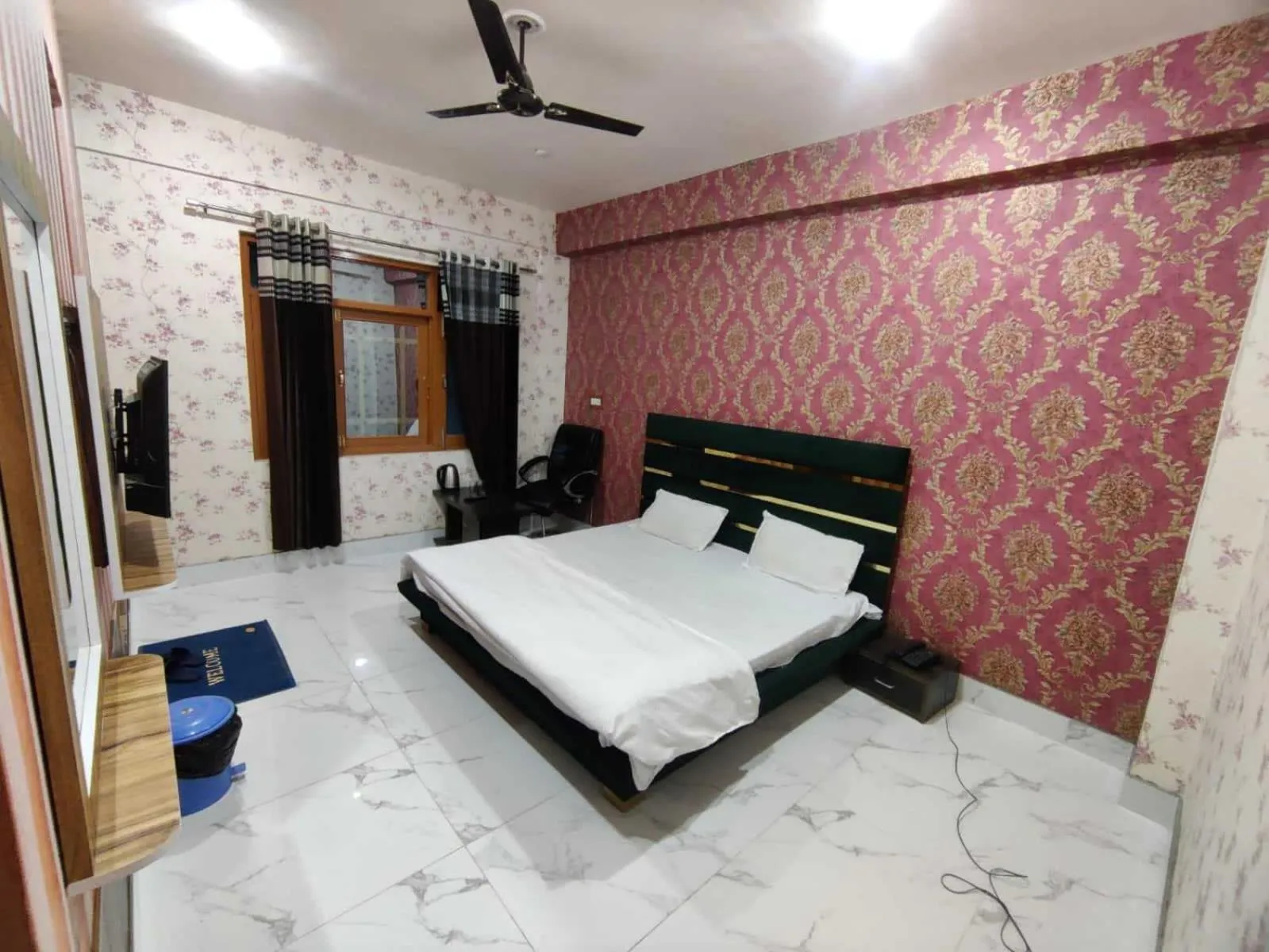 Bedroom in Hotel O by OYO Graceland
