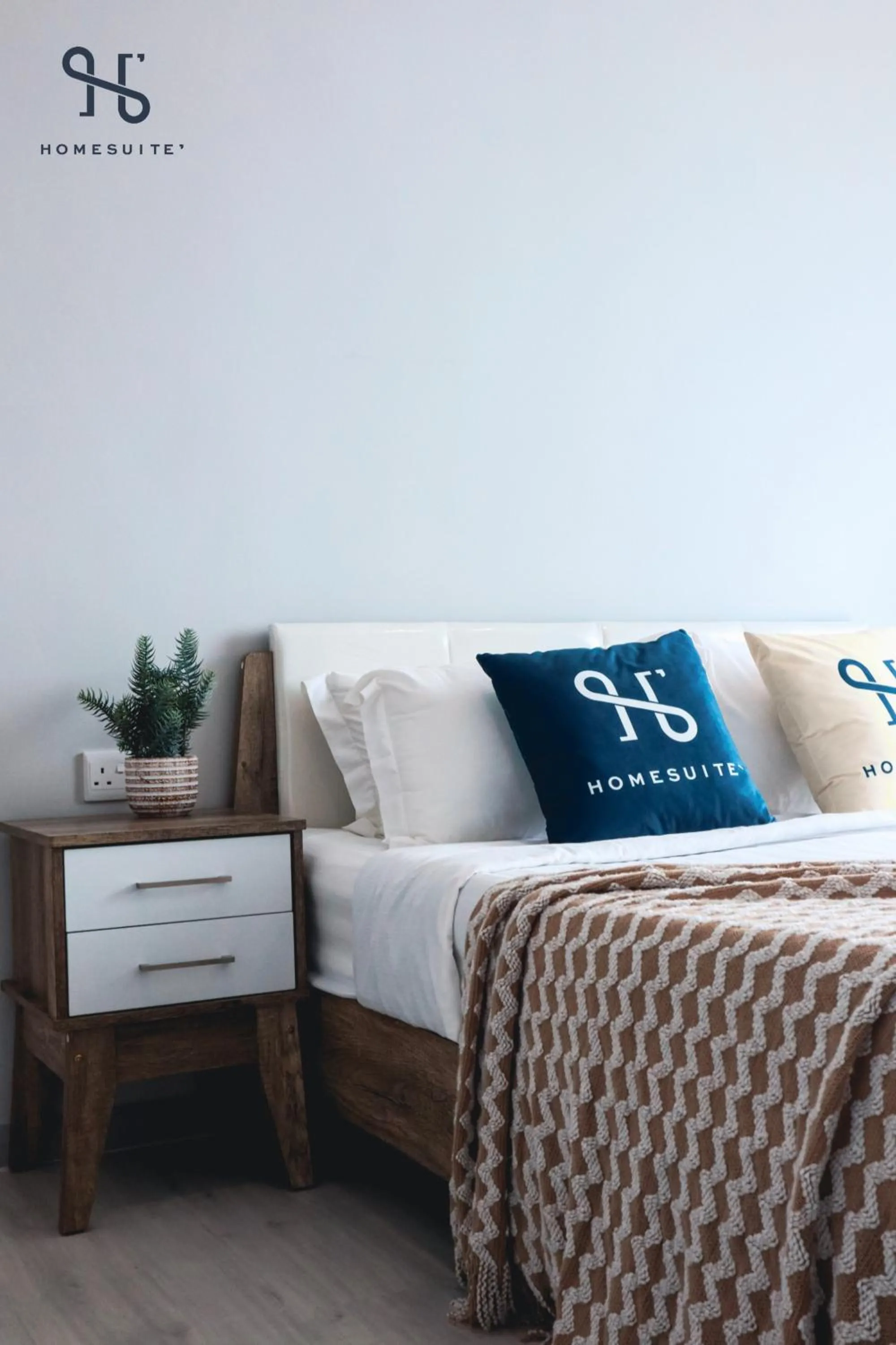 Bedroom, Bed in Homesuite' Home at Jesselton Quay