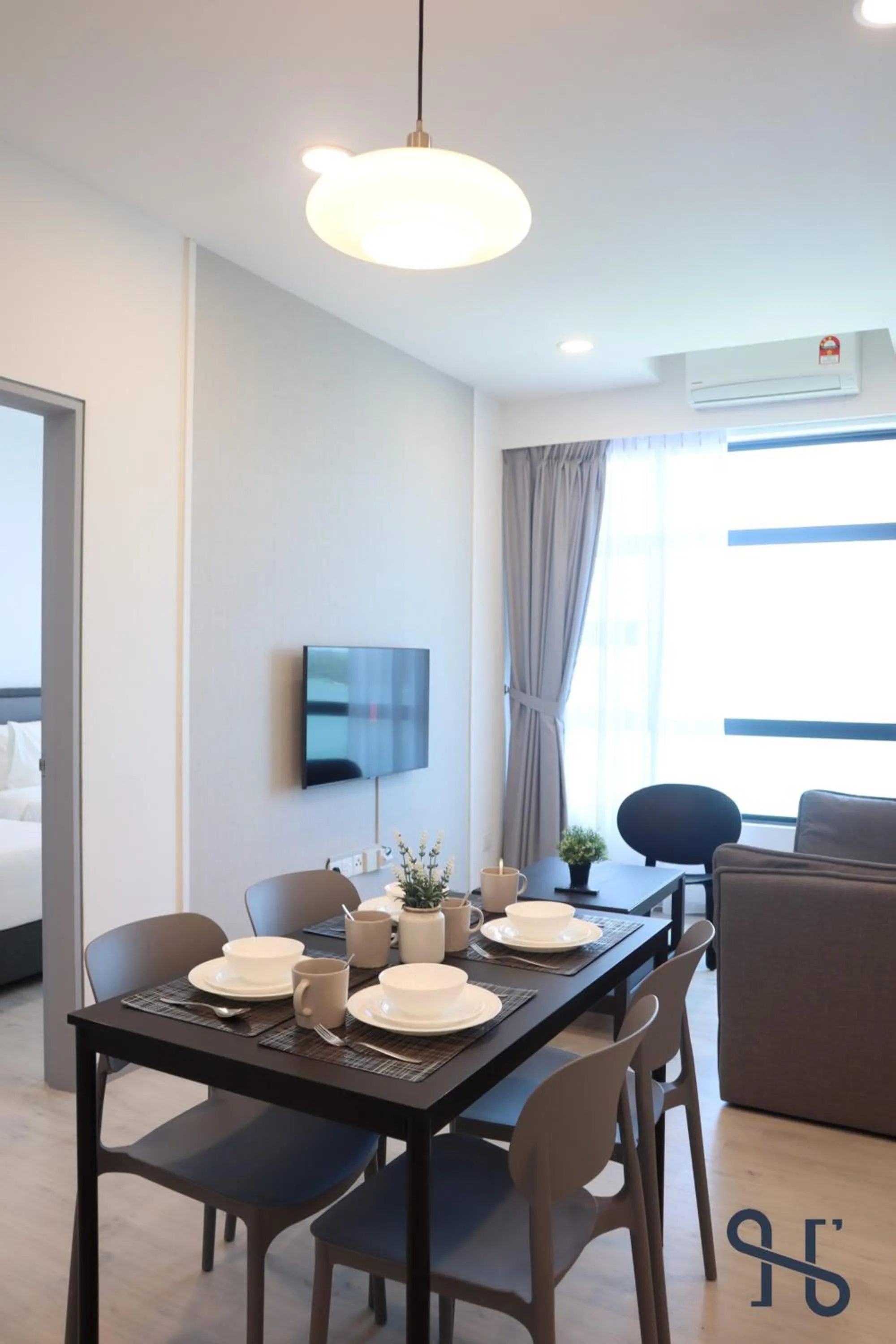 TV and multimedia in Homesuite' Home at Jesselton Quay