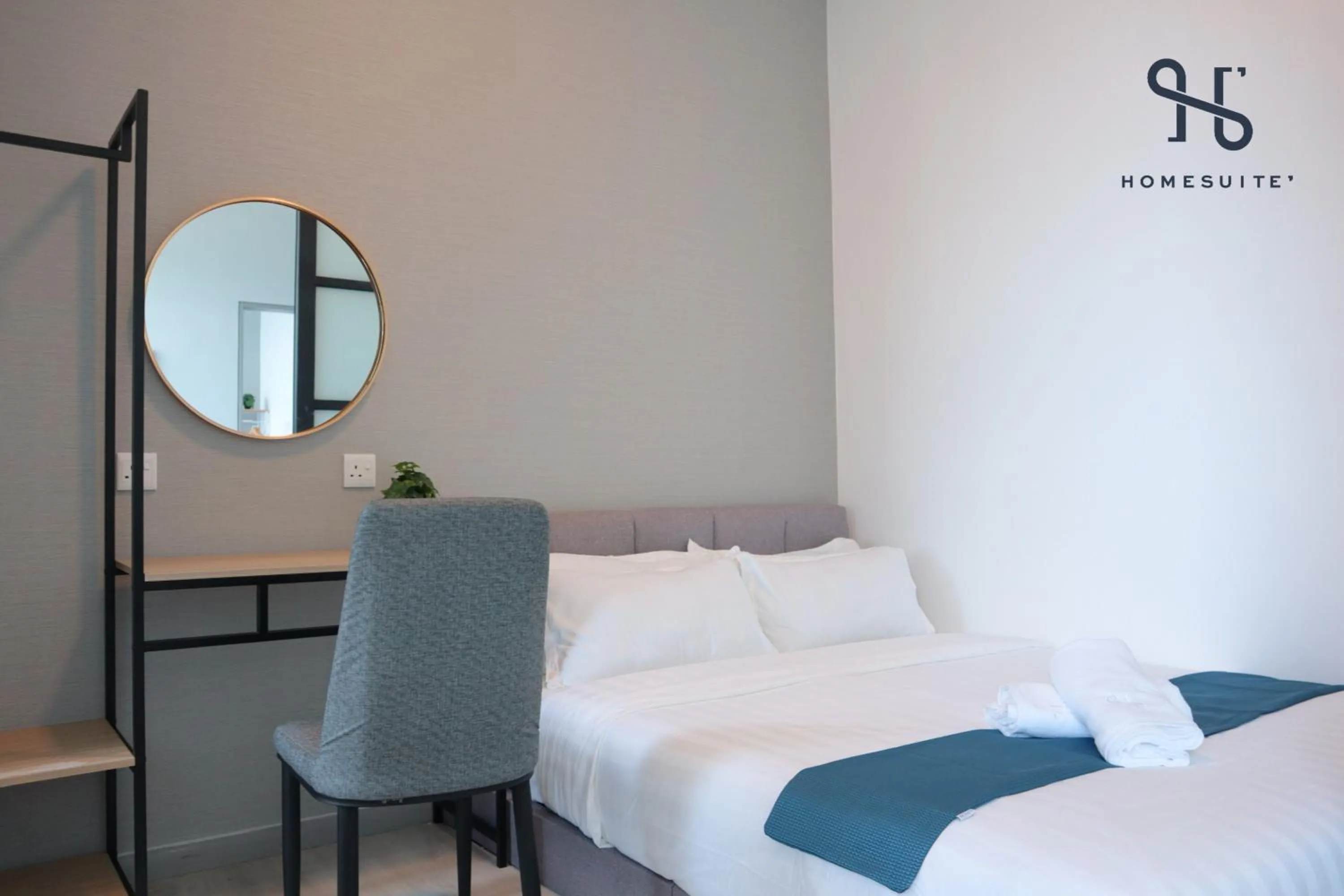 Bedroom, Bed in Homesuite' Home at Jesselton Quay