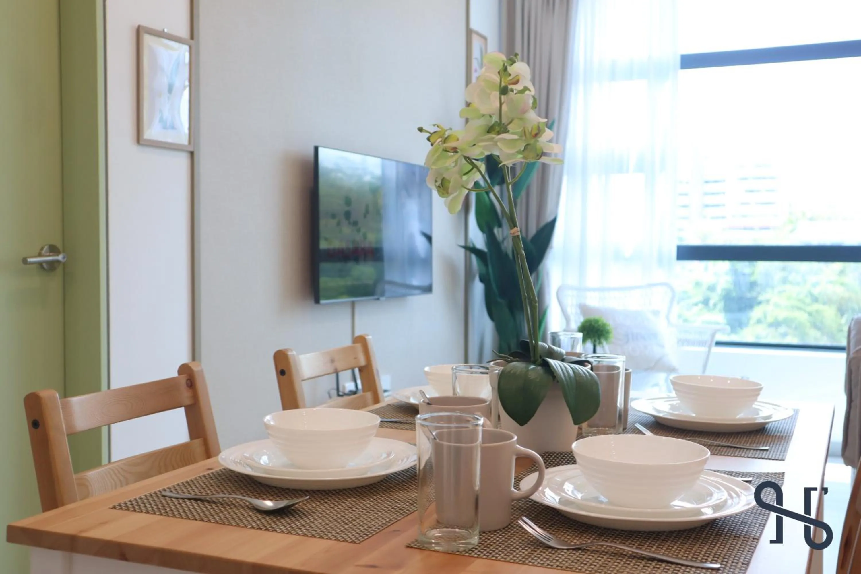 TV and multimedia in Homesuite' Home at Jesselton Quay