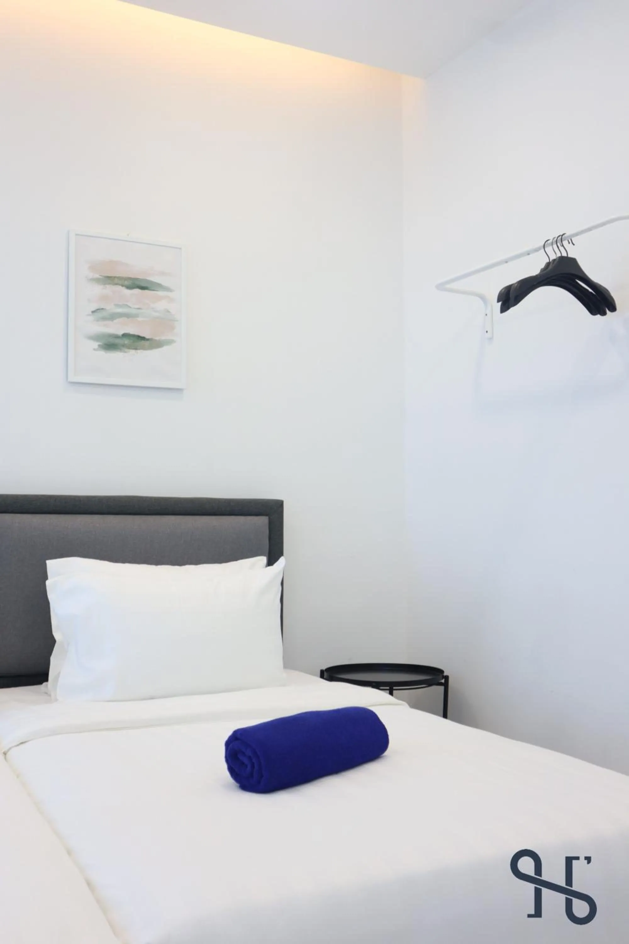 Bed in Homesuite' Home at Jesselton Quay