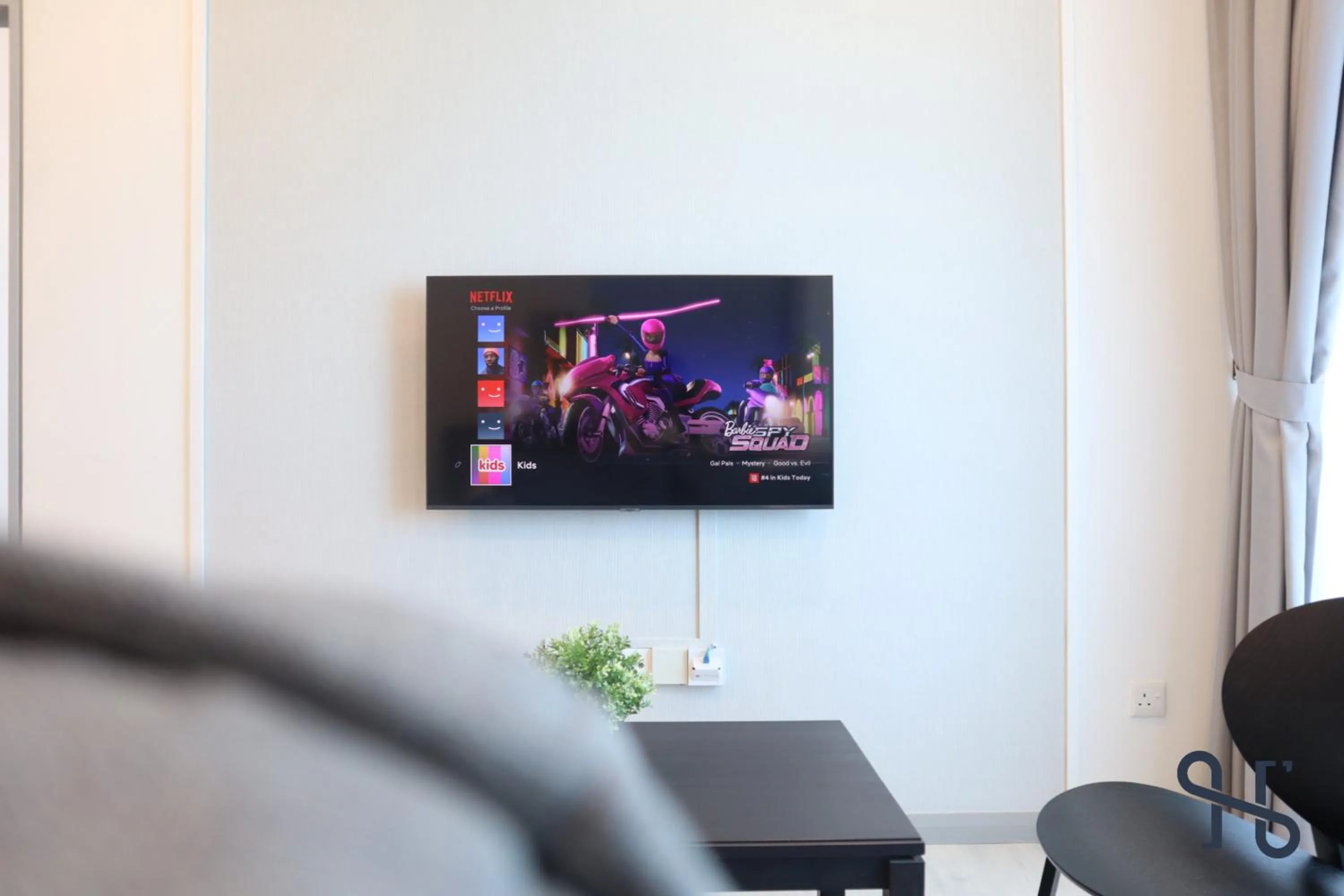 TV and multimedia in Homesuite' Home at Jesselton Quay