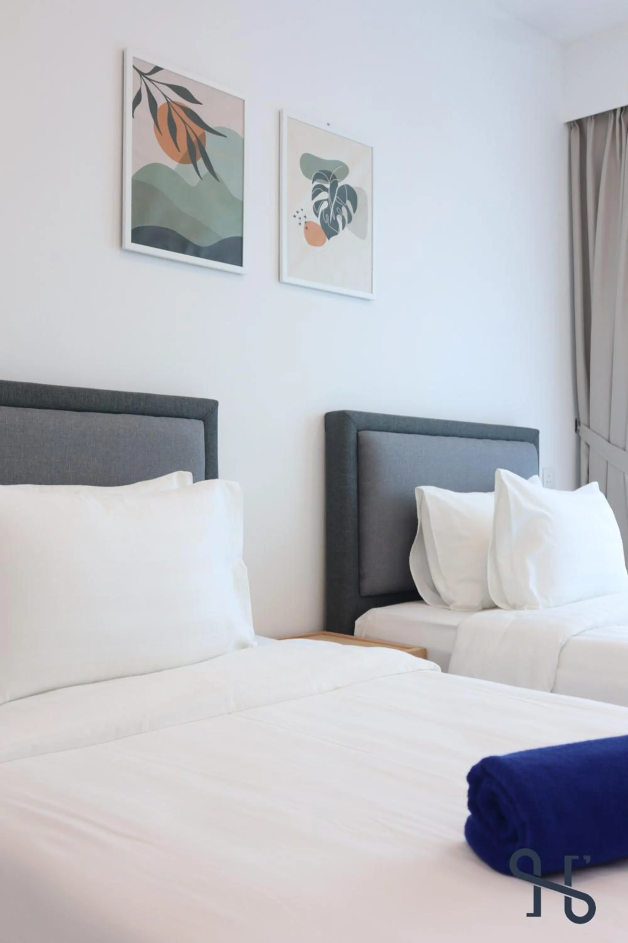 Bed in Homesuite' Home at Jesselton Quay