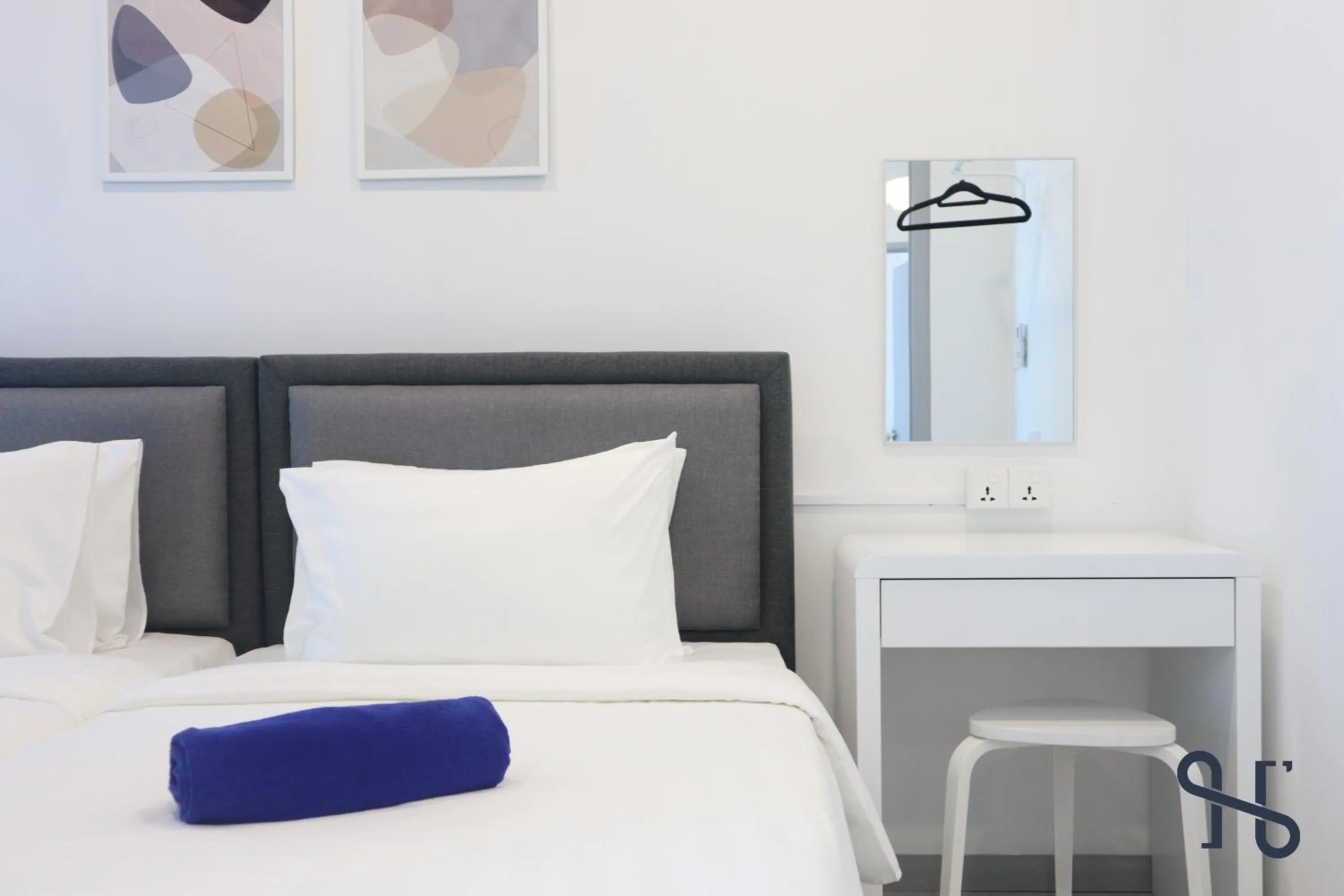 Bed in Homesuite' Home at Jesselton Quay