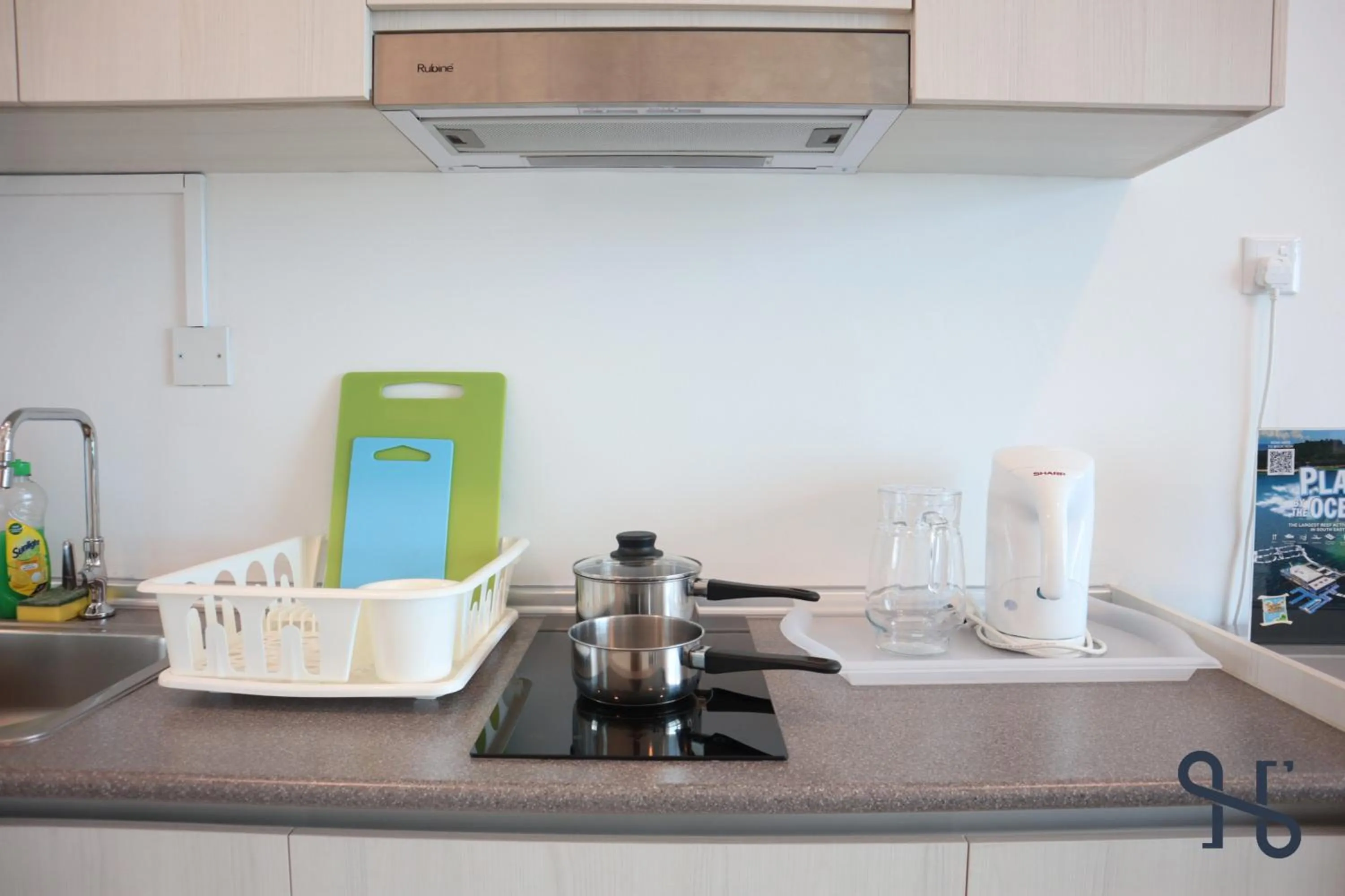 Coffee/tea facilities in Homesuite' Home at Jesselton Quay