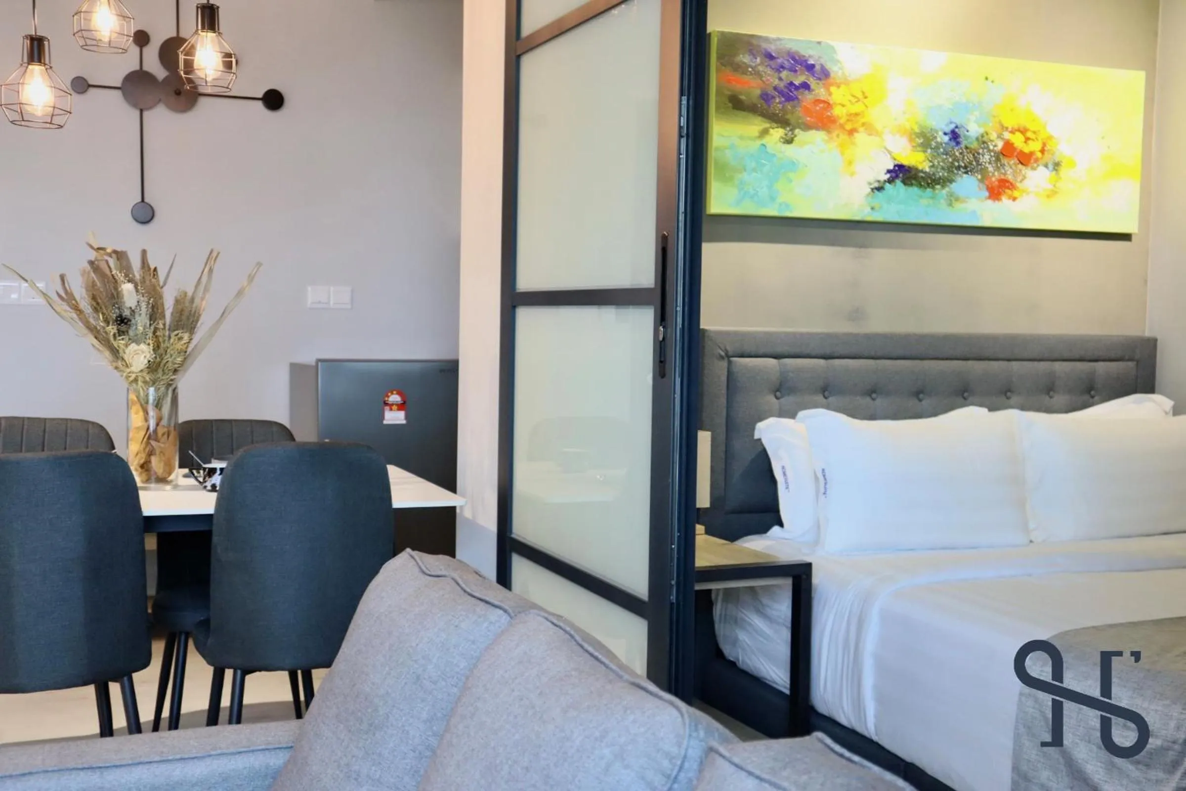 Bed in Homesuite' Home at Jesselton Quay