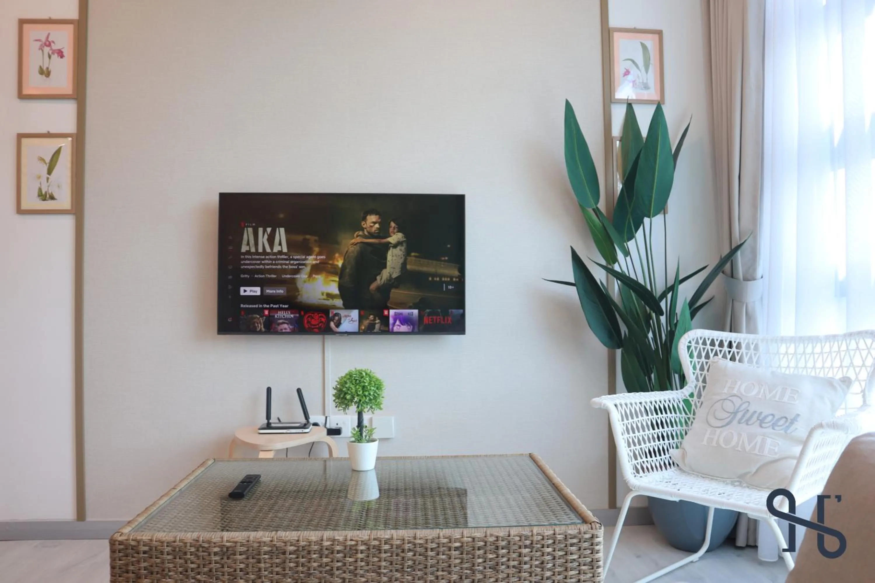 TV and multimedia in Homesuite' Home at Jesselton Quay