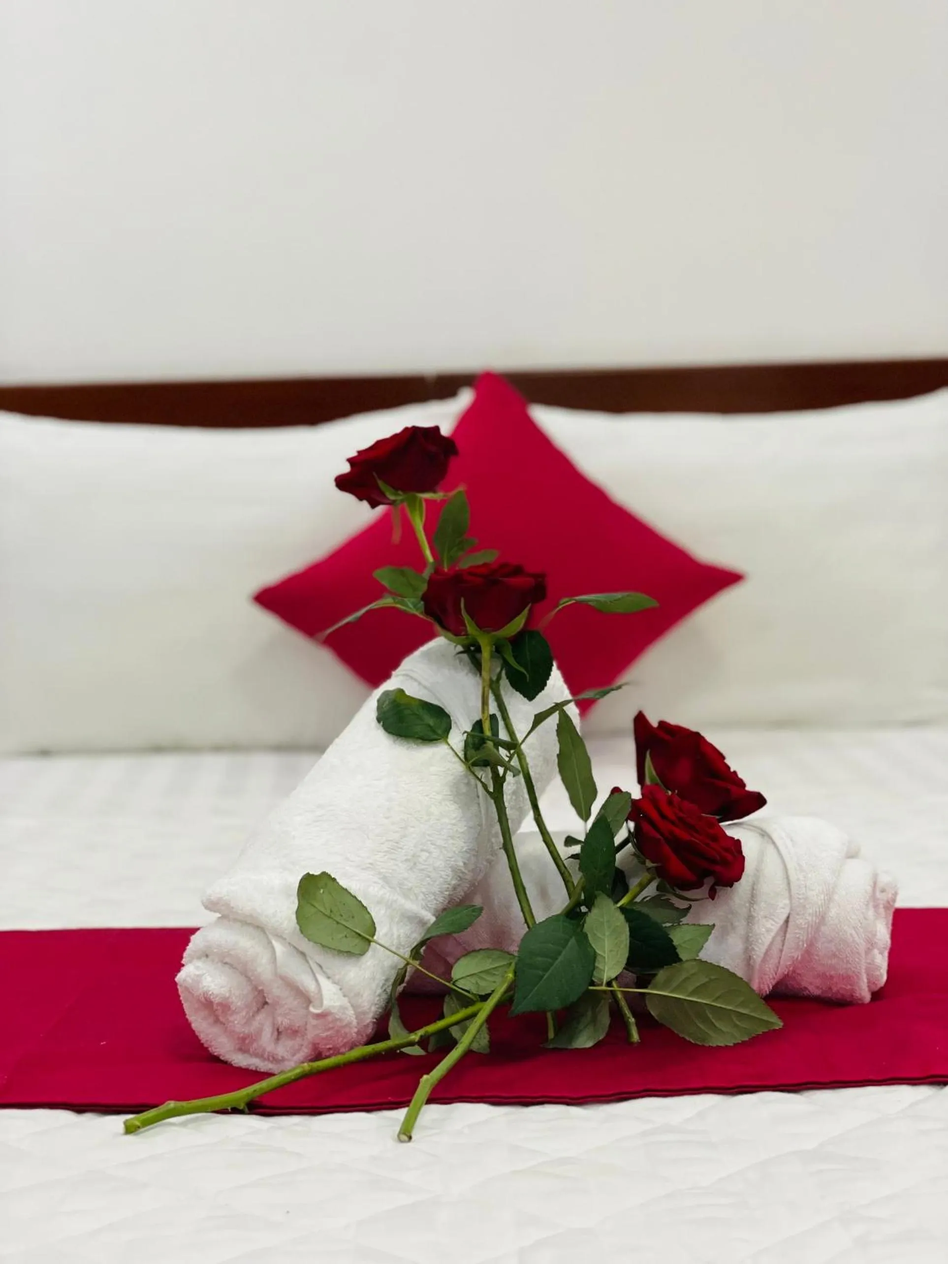 Bed in PHÚ GIA BÙI VIỆN HOTEl