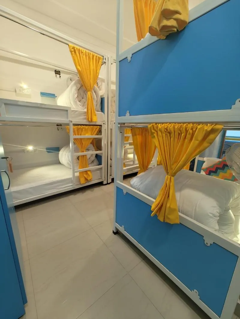 bunk bed, Bed in goSTOPS Bir, Landing Site