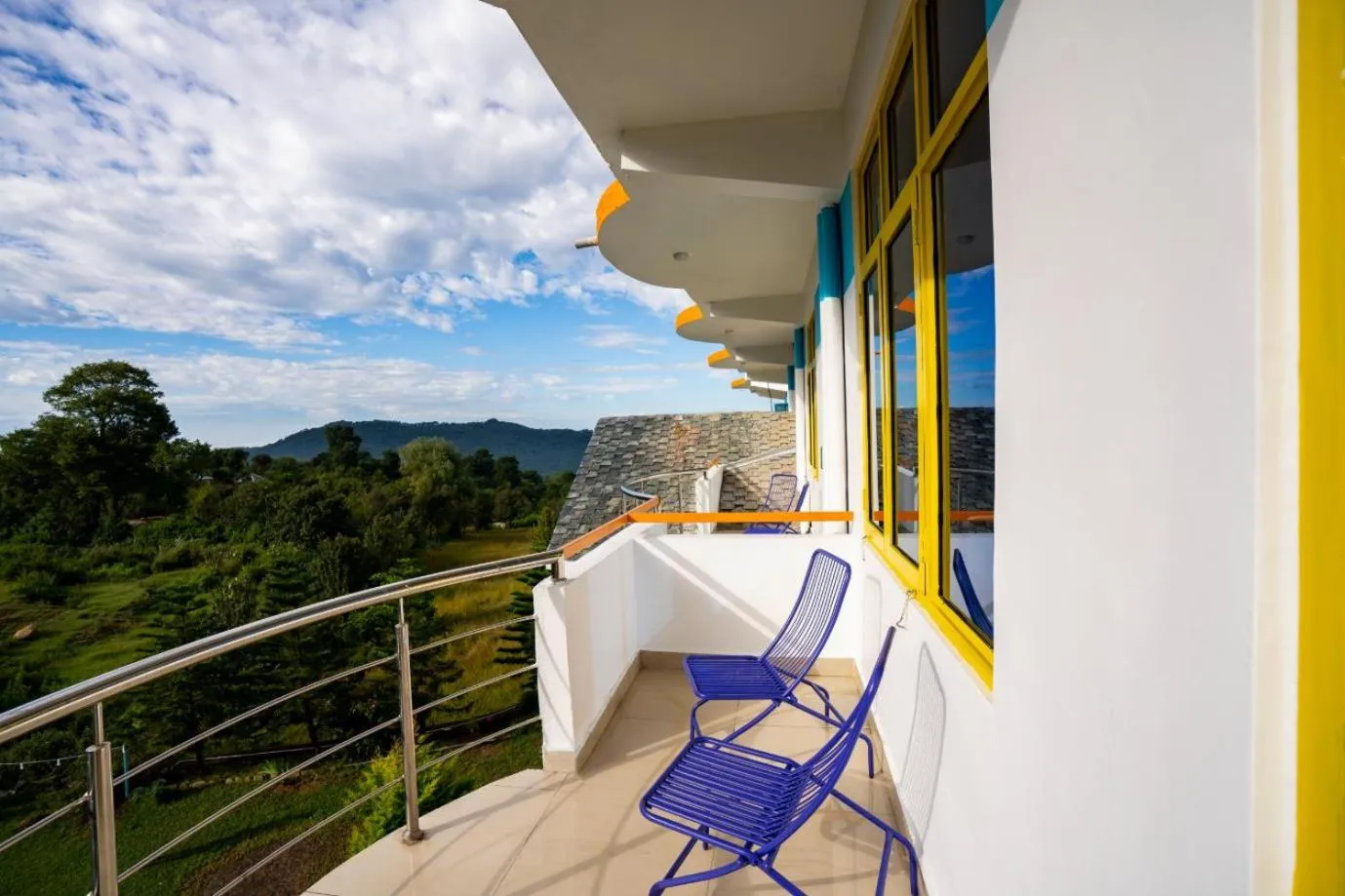 Balcony/Terrace in goSTOPS Bir, Landing Site