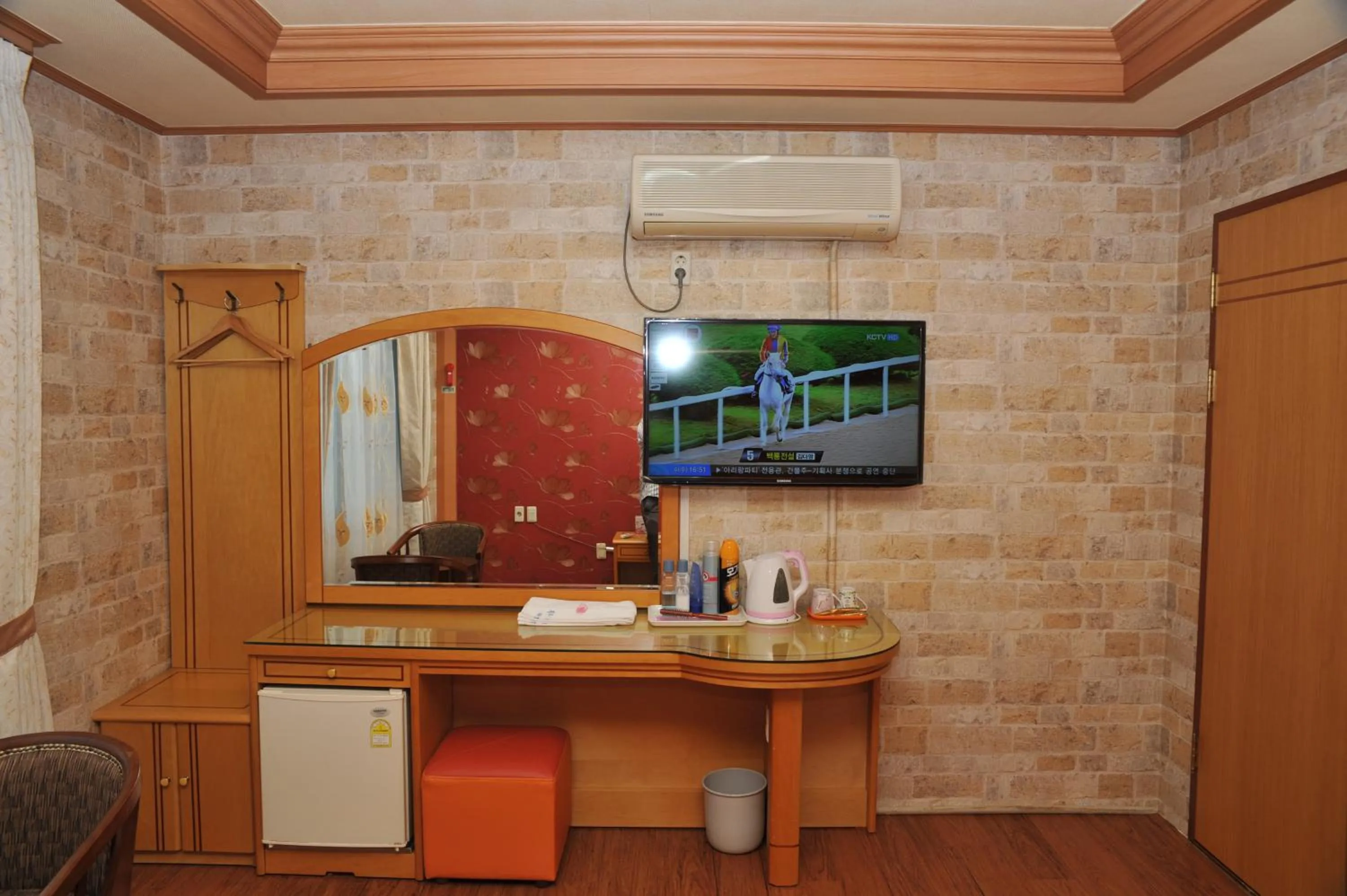 TV and multimedia in Jeju Olleh Hotel