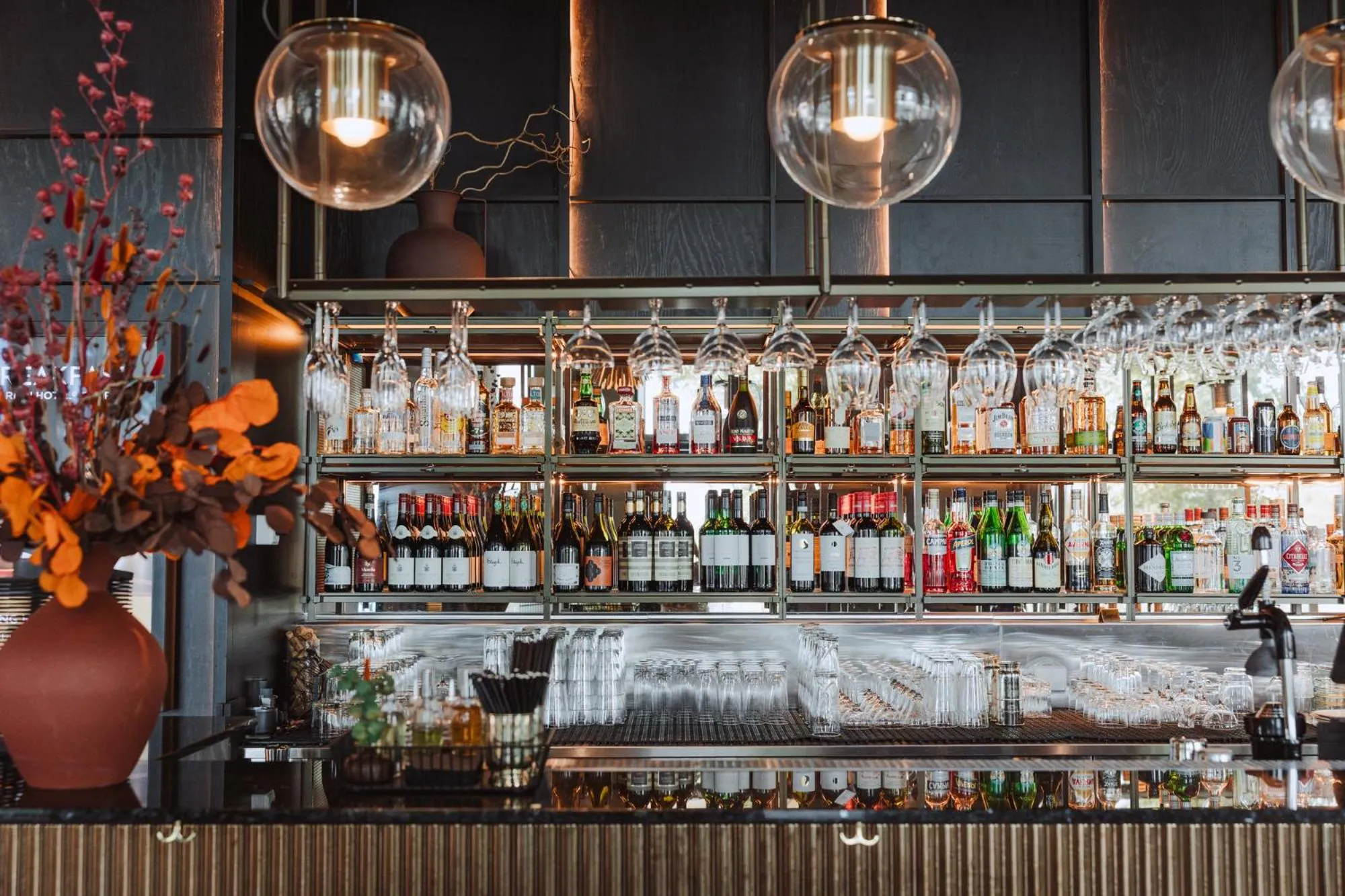 Lounge or bar in Clarion Hotel The Pier