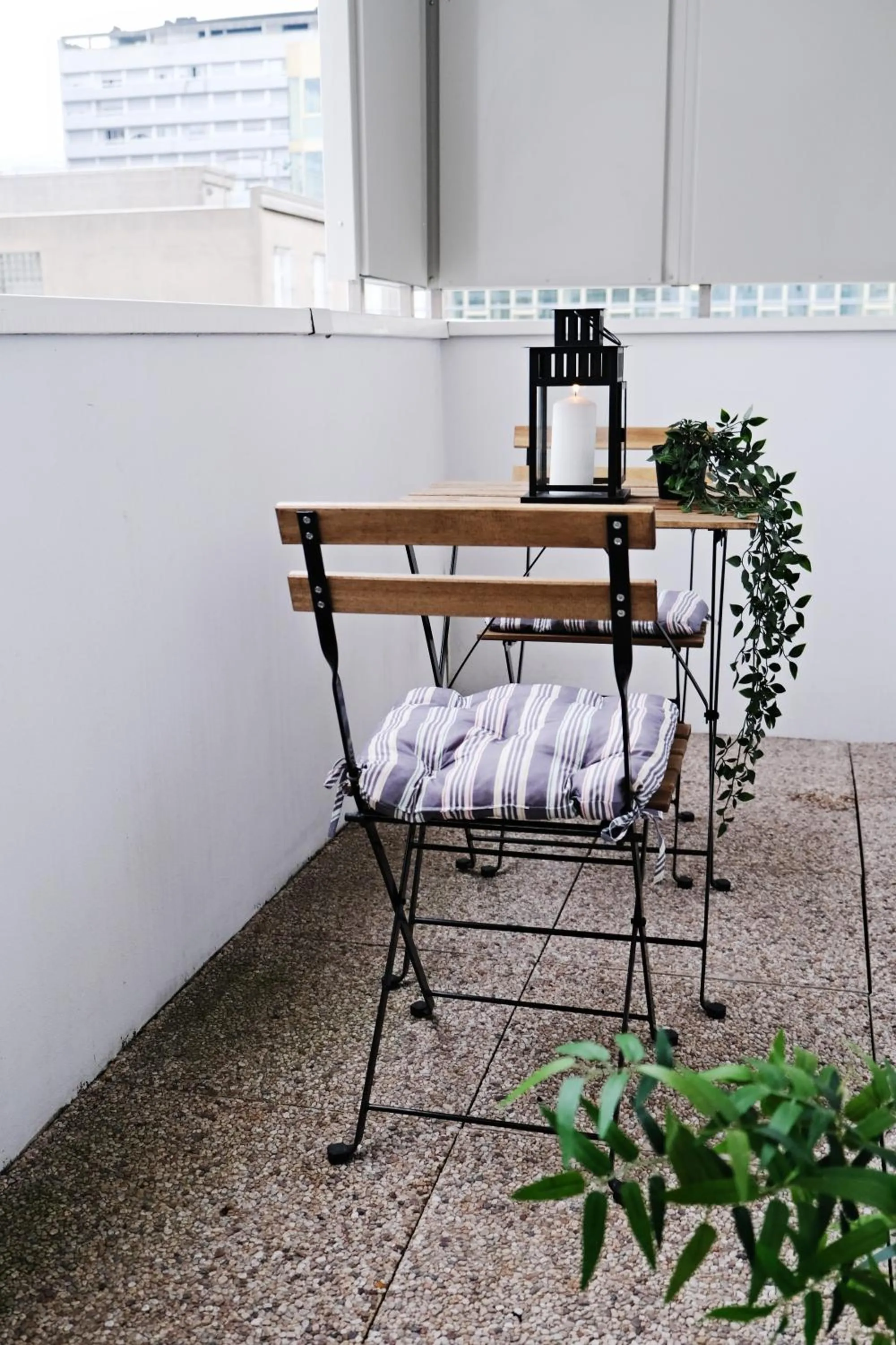 ZENAO MONTREUIL- Croix de Chavaux