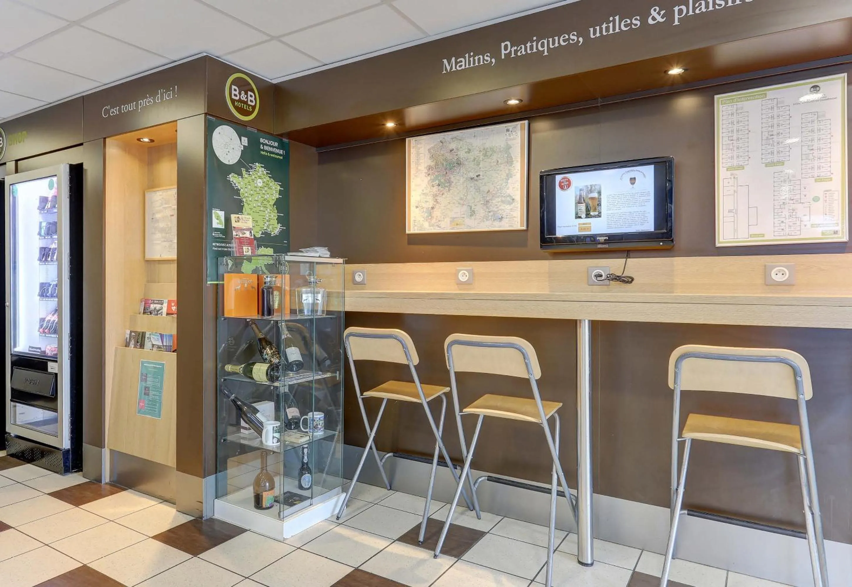 Facade/entrance in B&B HOTEL Châlons-en-Champagne