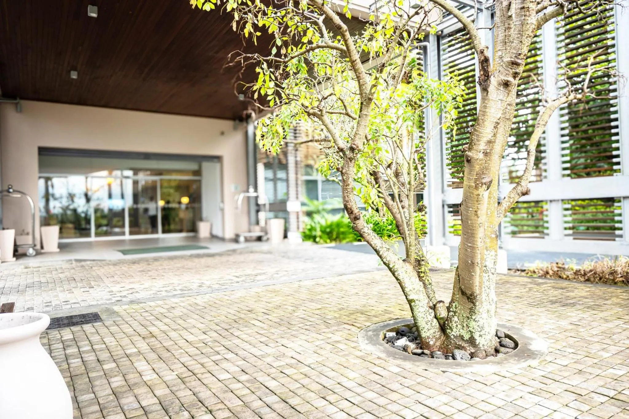 Property building in Holiday Inn Mauritius Mon Trésor by IHG