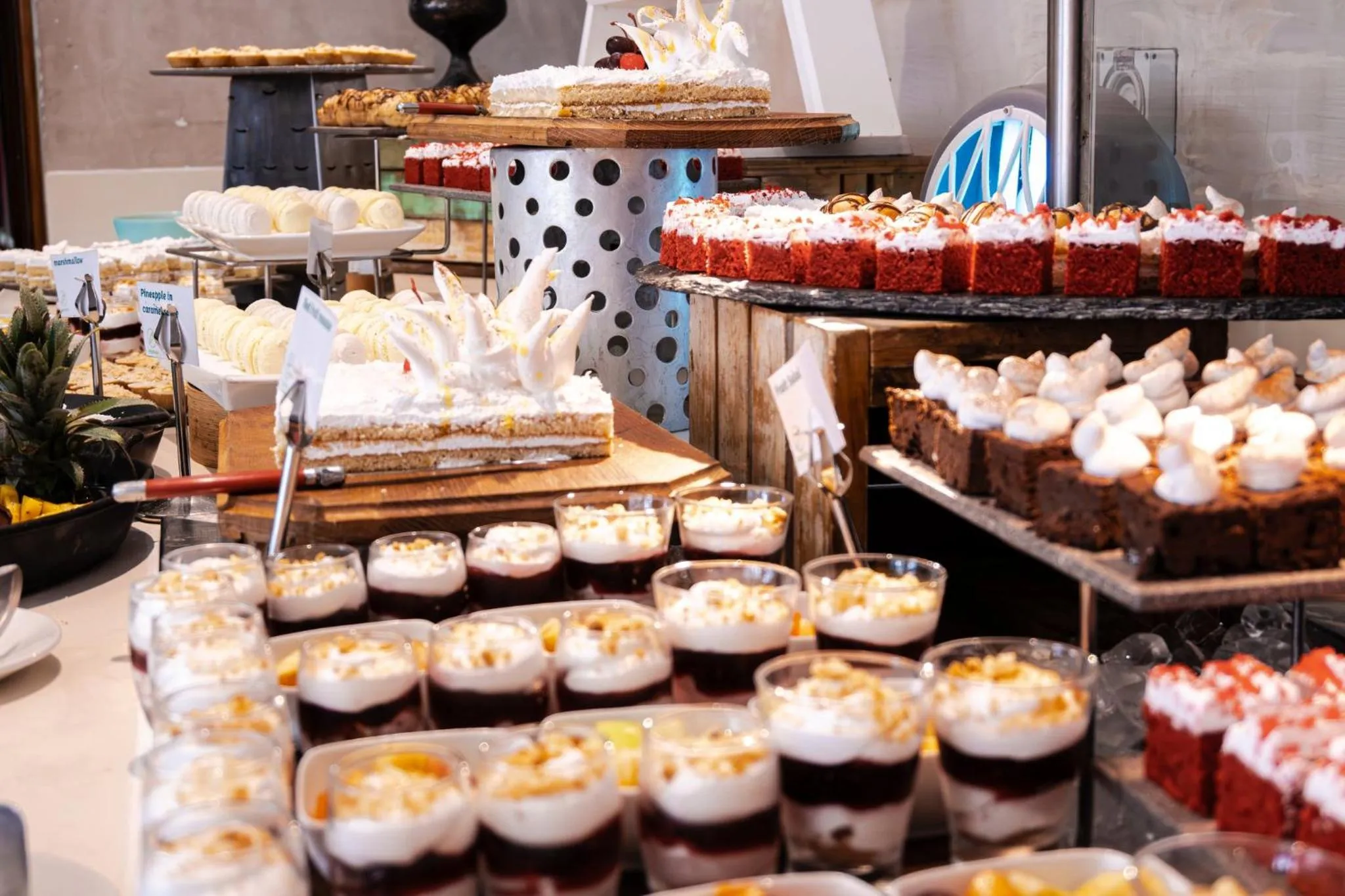 Restaurant/places to eat in Holiday Inn Mauritius Mon Trésor by IHG