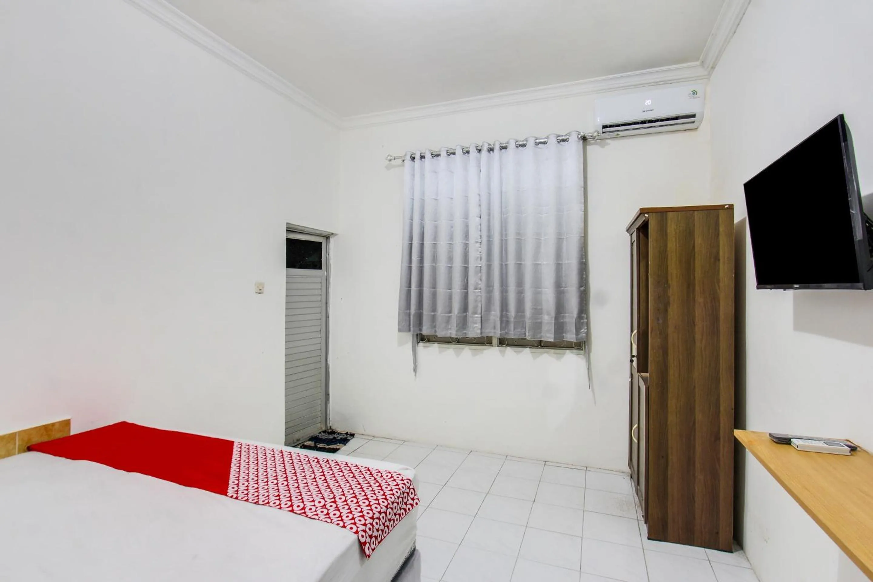 Bedroom, Bed in OYO 91391 Mutiara Syariah 3