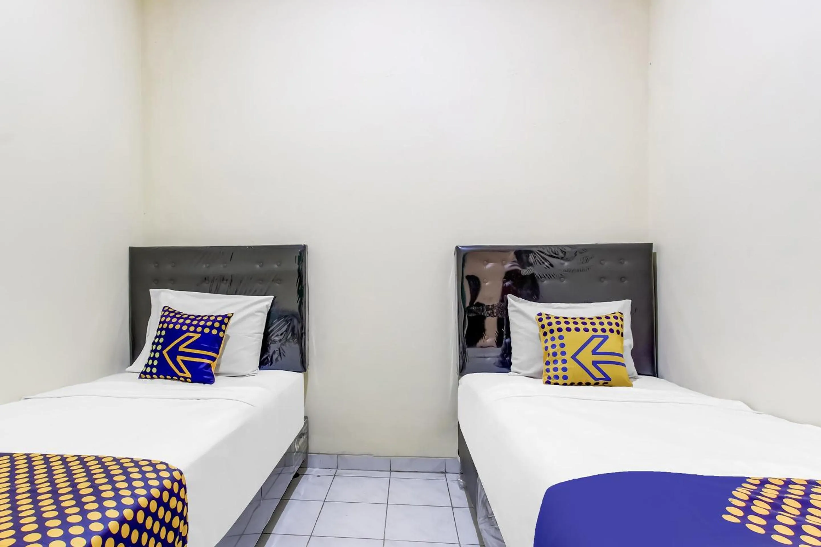 Bedroom, Bed in OYO Life 91374 Asia Stay Semarang Syariah