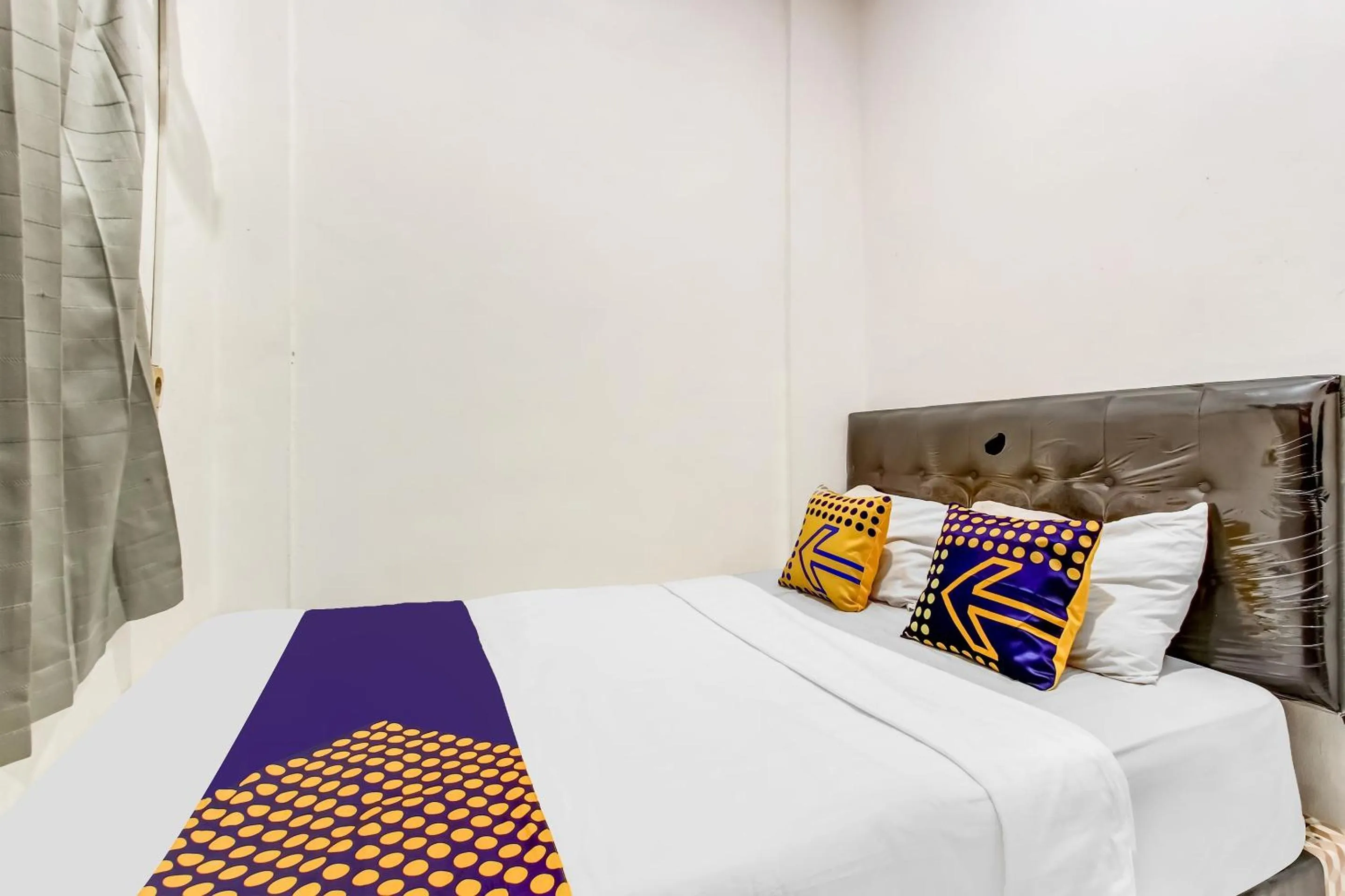 Bedroom, Bed in OYO Life 91374 Asia Stay Semarang Syariah