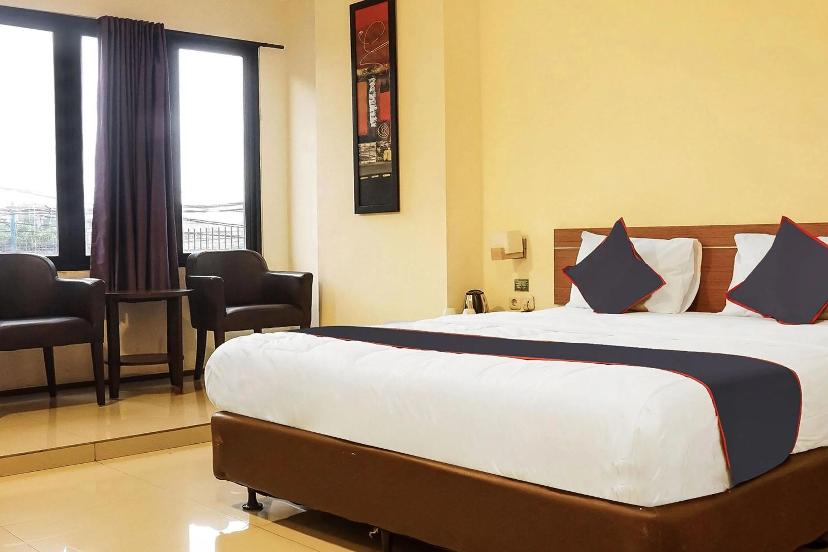 Bedroom, Bed in Collection O 91409 Hotel Fiducia Otista 153 - 157