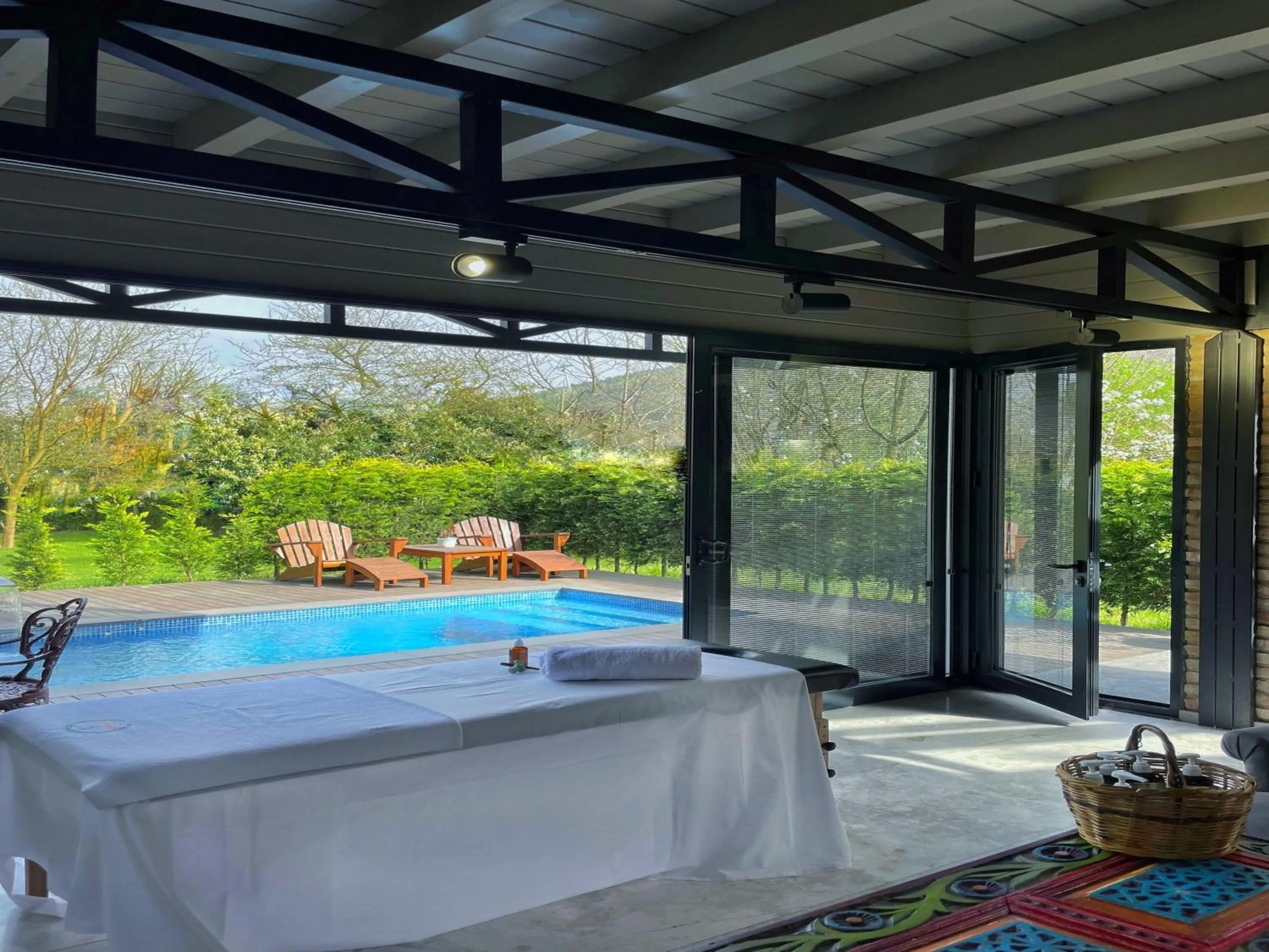 Massage in Villa Kirkpinar Sapanca