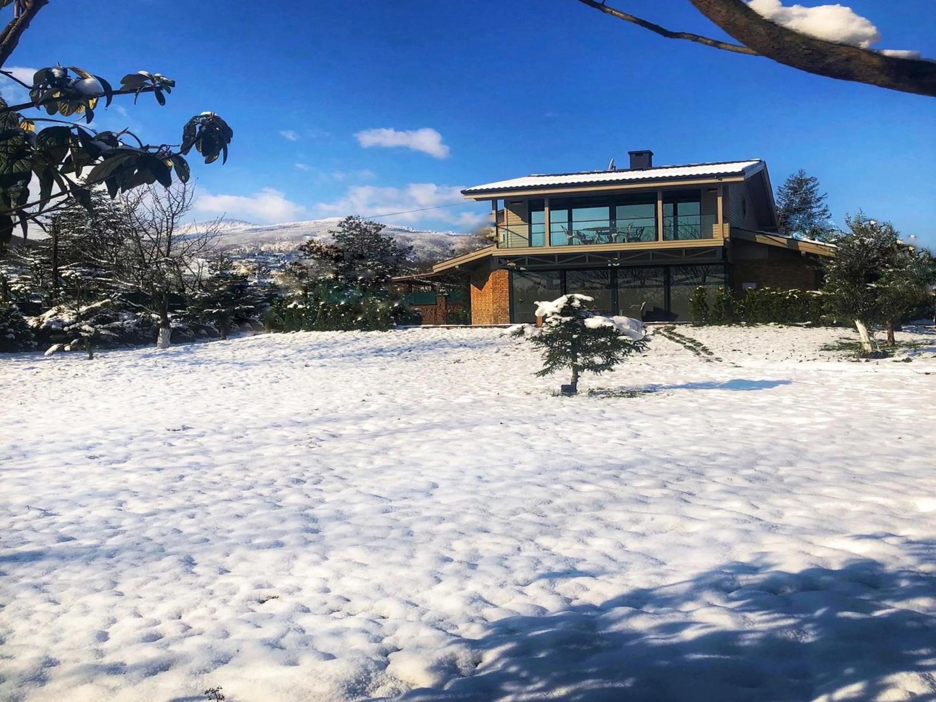 Property building in Villa Kirkpinar Sapanca