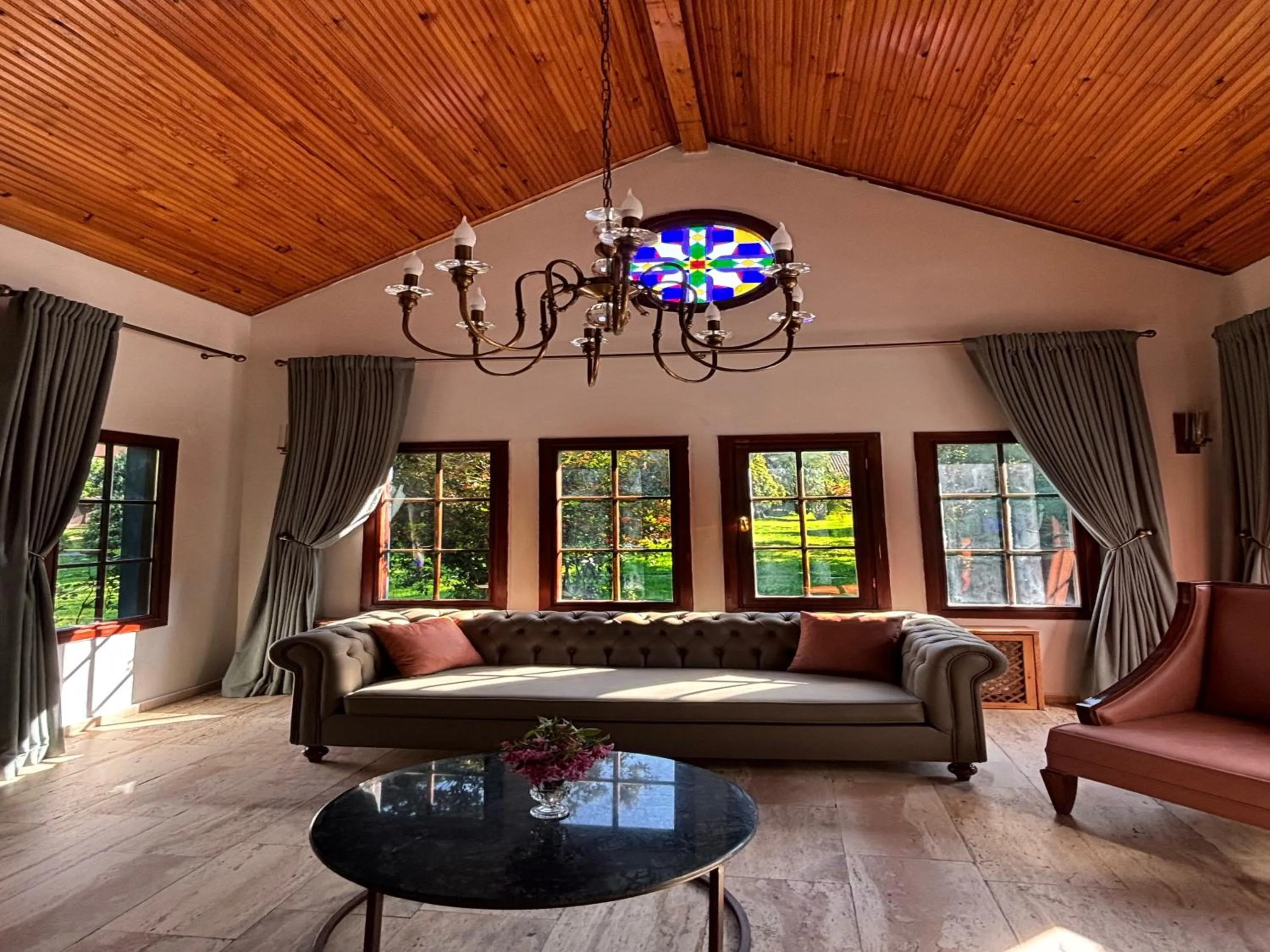 Living room in Villa Kirkpinar Sapanca
