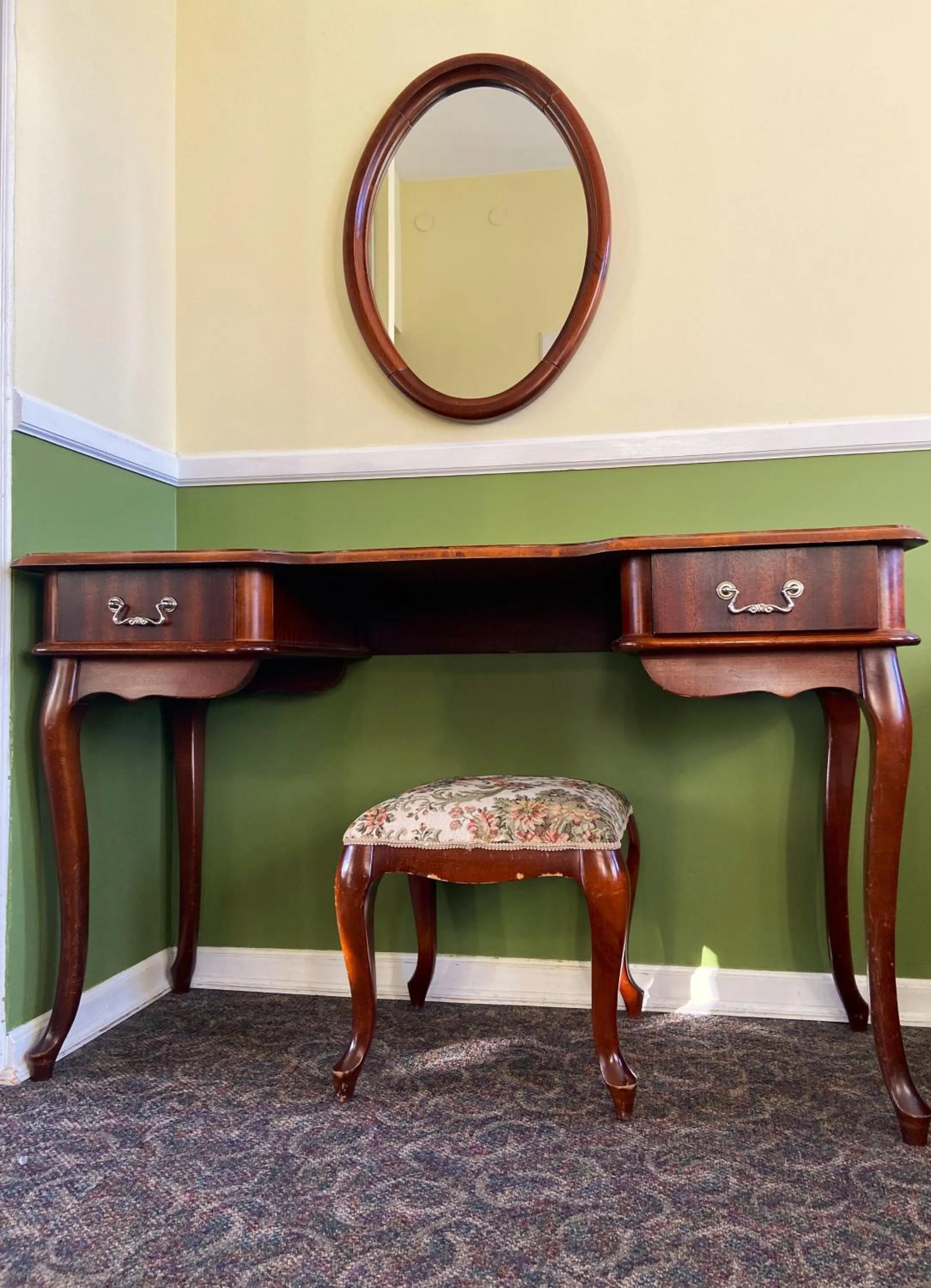 Photo of the whole room in Tuberoza