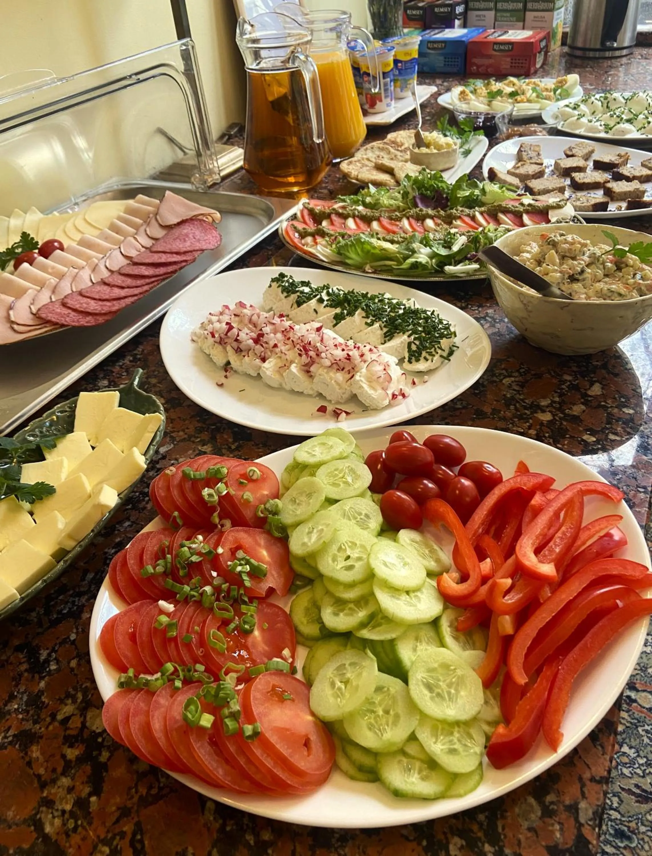 Breakfast in Tuberoza