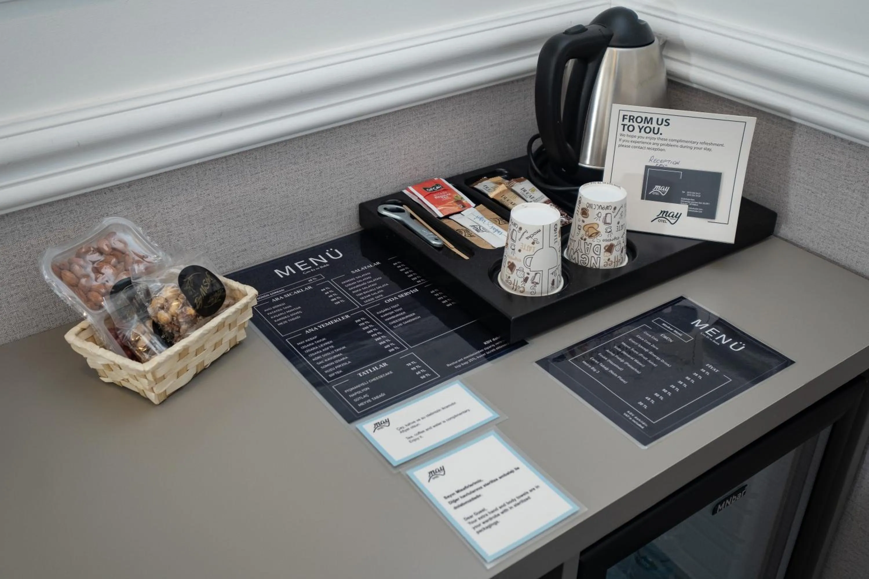 Coffee/tea facilities in Askadar May Otel