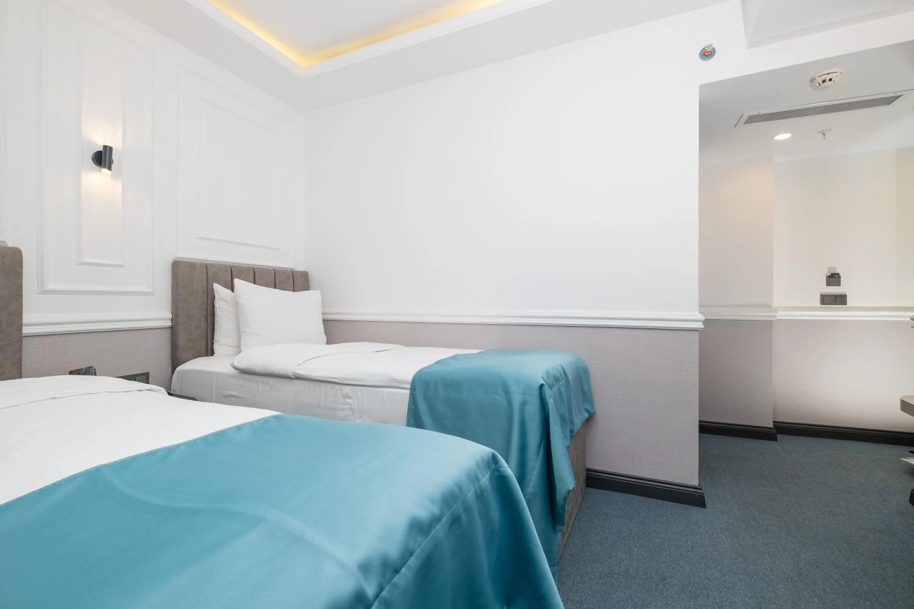 Massage in Askadar May Otel