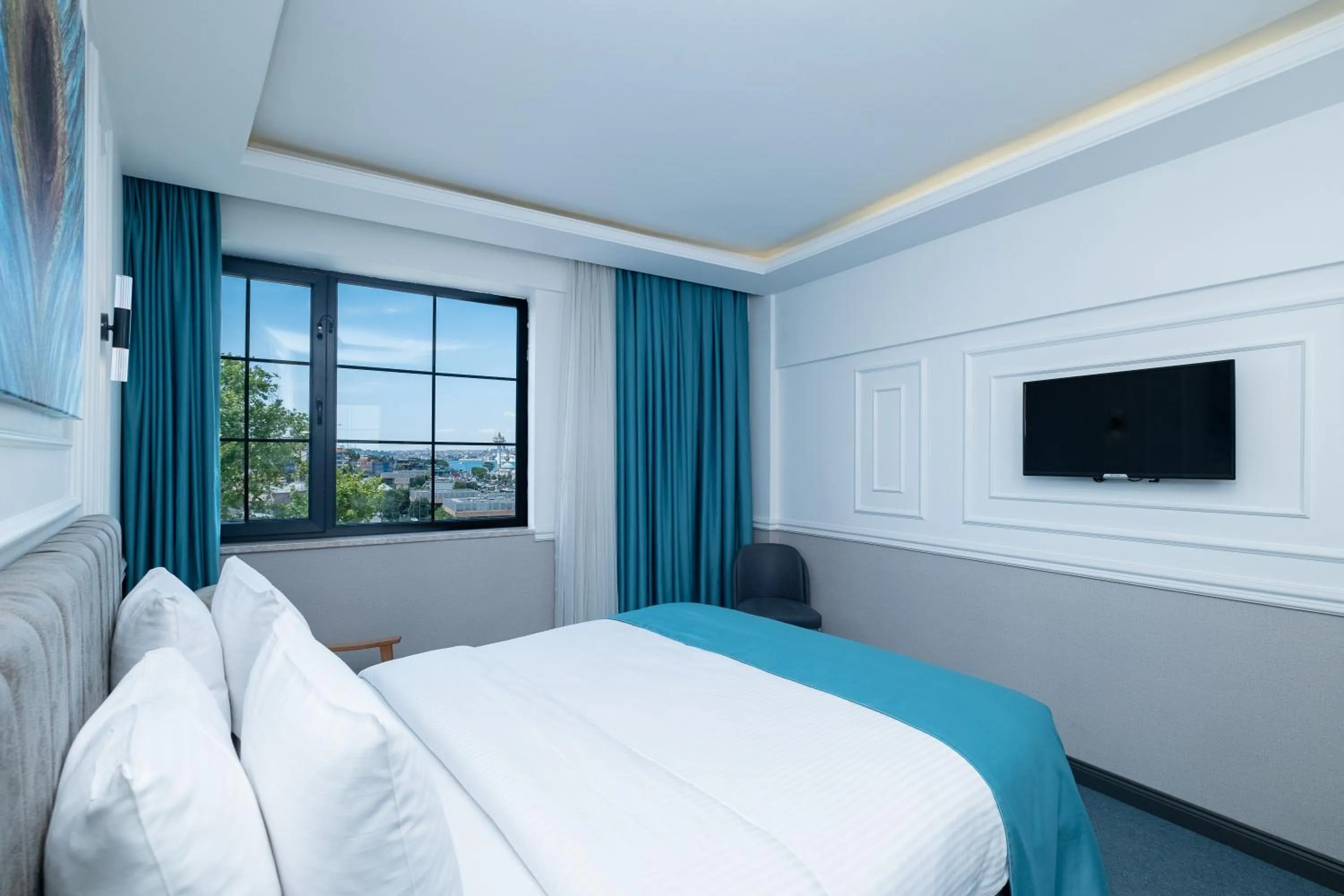 Massage in Askadar May Otel