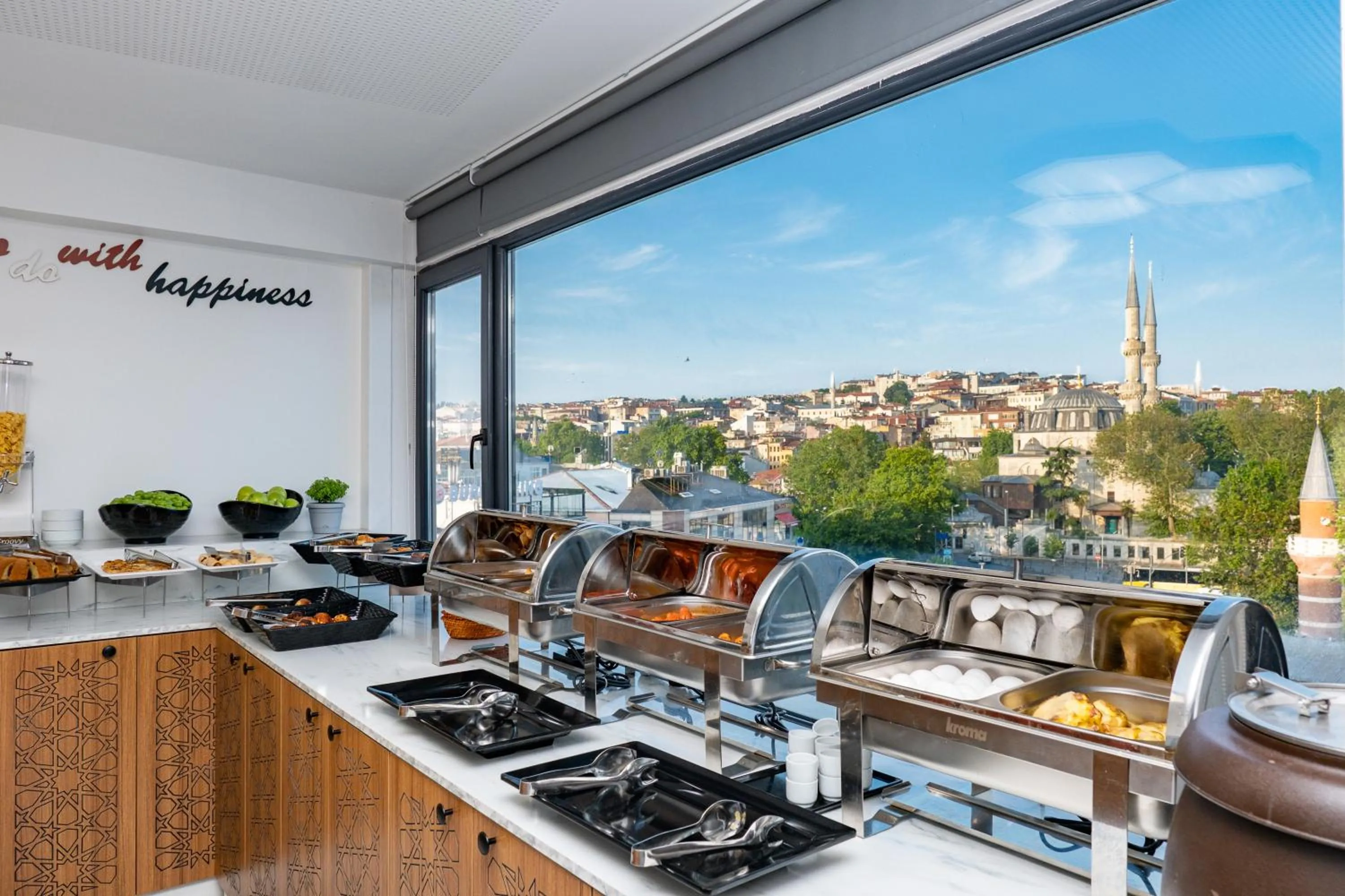 Buffet breakfast in Askadar May Otel