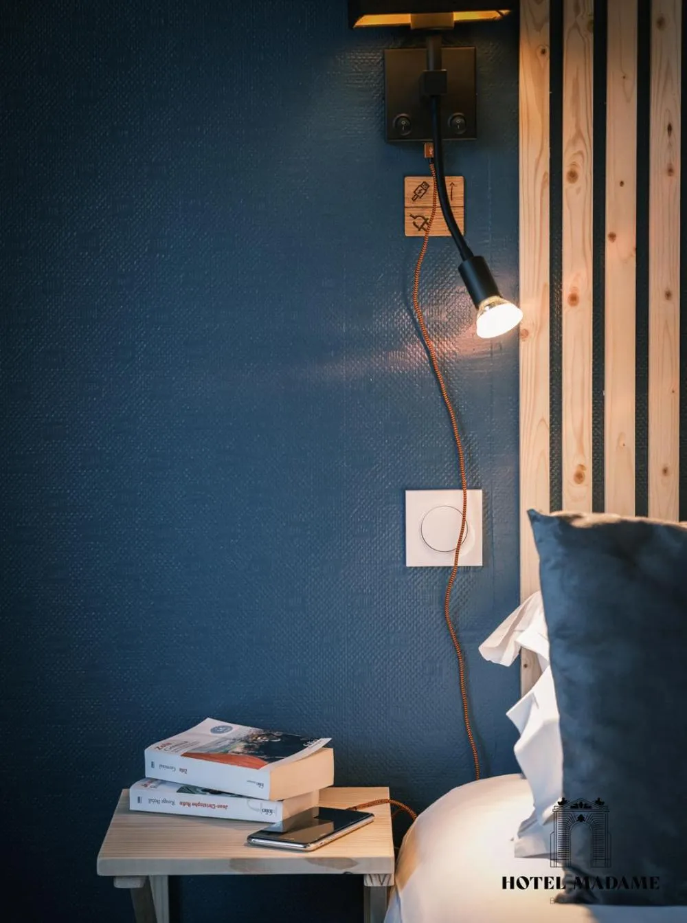 Bed in Hôtel Madame