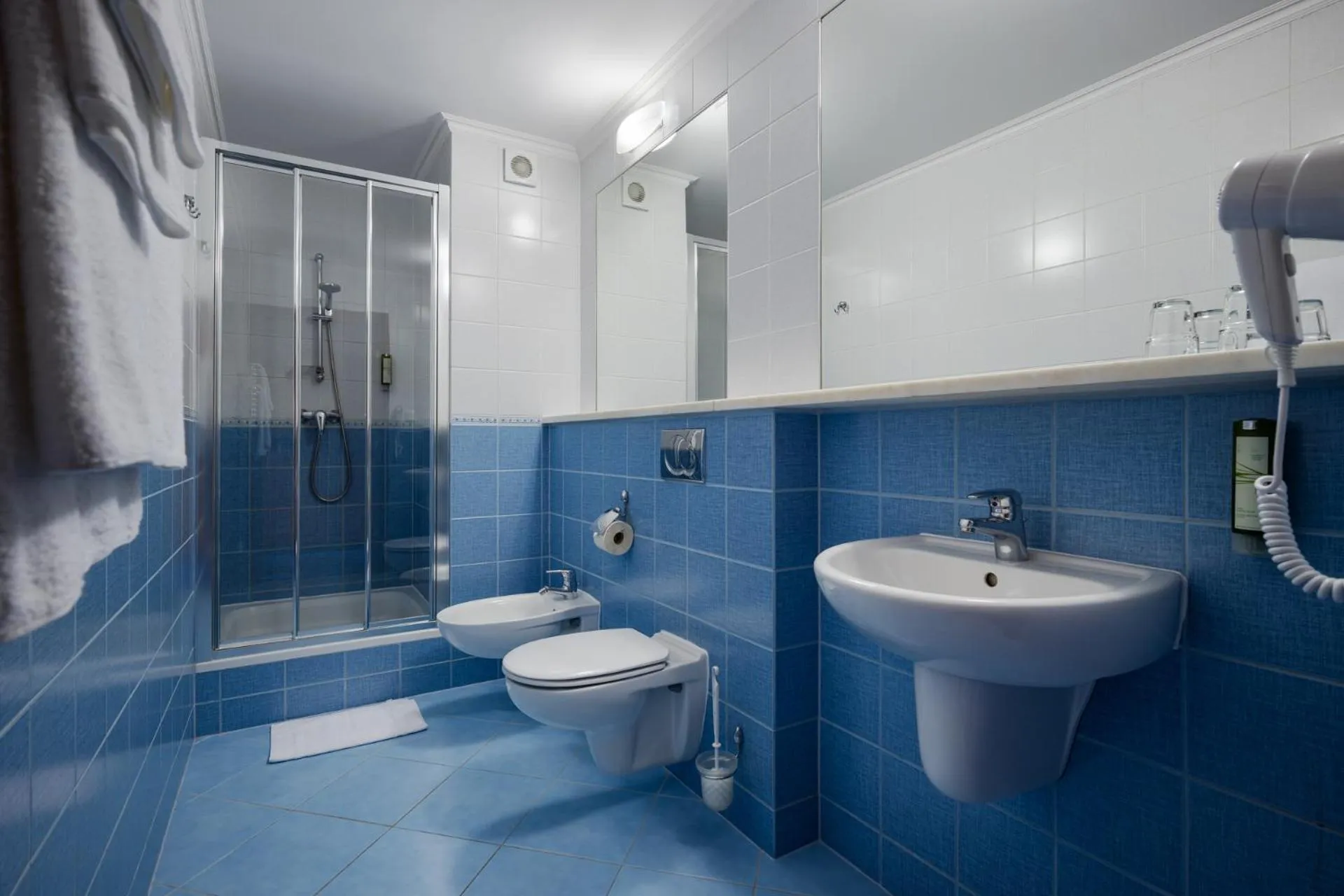 Shower in Hotel Belvedere Resort&SPA